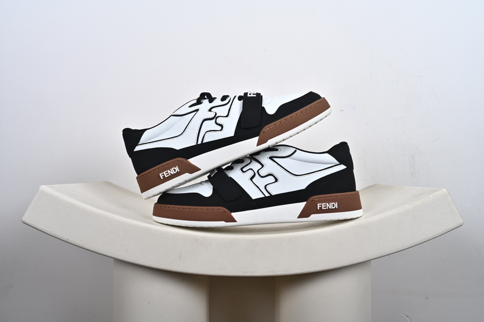 #合集 350 FENDI 芬迪 Match sneaters 低帮运动鞋惊艳登场