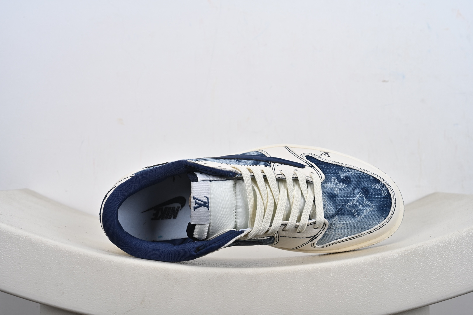 定制版Travis Scott x Fragment Design x Air Jordan 1 Low OG SP AJ1 乔1联名 白蓝牛仔 低帮文化休闲板鞋 LD2028-046