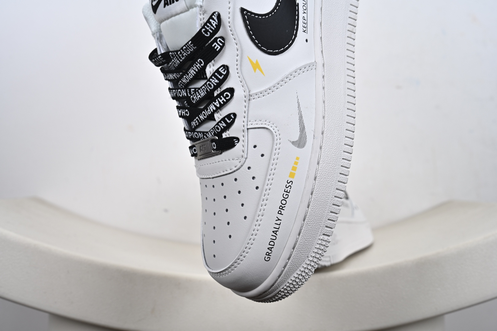定制版Nike Air Force 1 '07 Low 白黑条形码 空军一号低帮休闲板鞋 JP8028-072