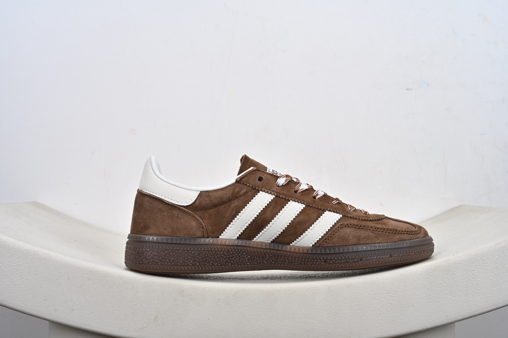 正确版Adidas Handball Spezial 阿迪达斯经典款牛皮复古休闲板鞋 棕白生胶 KI5938