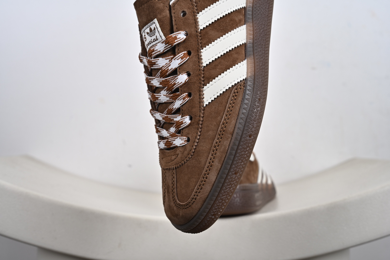 正确版Adidas Handball Spezial 阿迪达斯经典款牛皮复古休闲板鞋 棕白生胶 KI5938