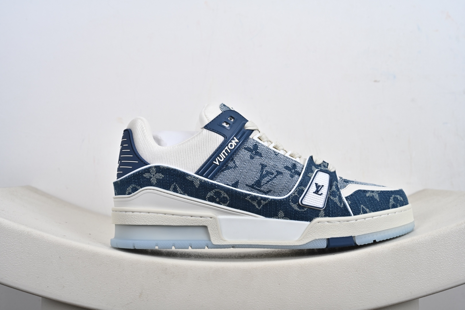 终端供货 代购级别 Louis Vuitton Trainer 2021ss早春全新时装走秀运动鞋 #ZP级全套包装 市面独家黑盒 小红书 Ins 最火配色 原版楦型 毫无差异 #鞋面独家订制压纹粒面小牛皮 TPU大底 全进口头层牛皮质感媲美原版 垫脚聚米微料加透气英伦网布 Y-G8