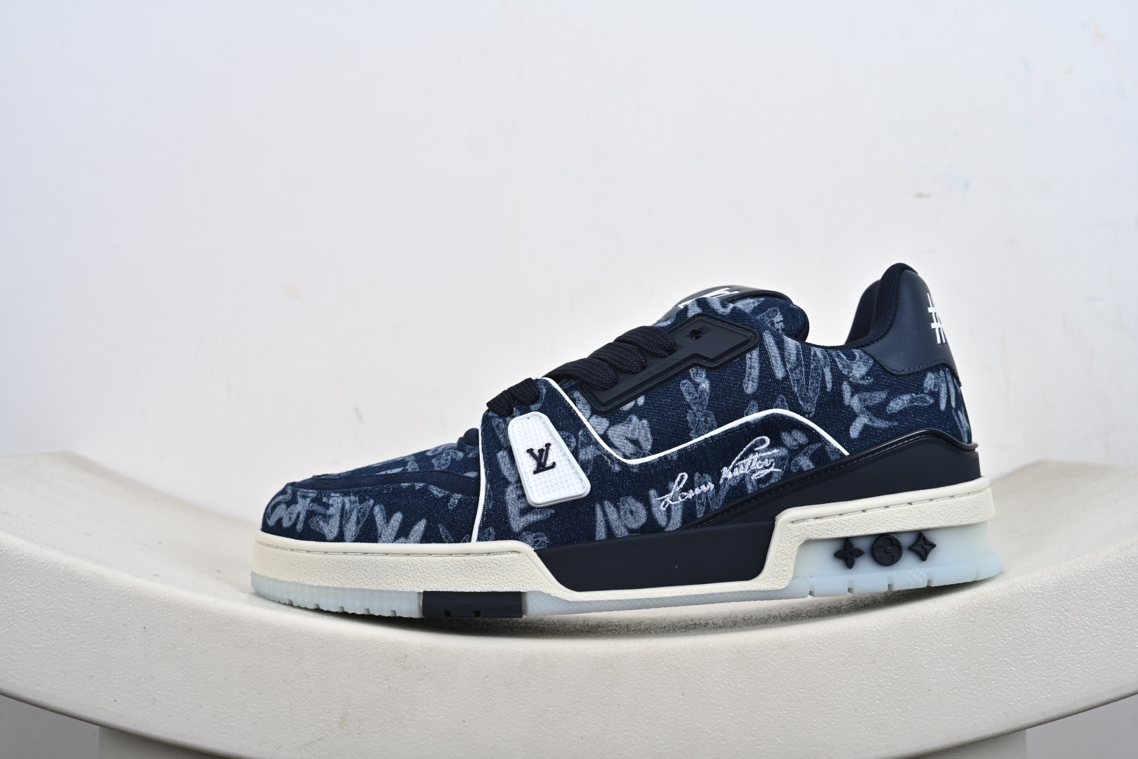 终端供货 代购级别 Louis Vuitton Trainer 2021ss早春全新时装走秀运动鞋 #ZP级全套包装 市面独家黑盒 小红书 Ins 最火配色 原版楦型 毫无差异 #鞋面独家订制压纹粒面小牛皮 TPU大底 全进口头层牛皮质感媲美原版 垫脚聚米微料加透气英伦网布 Y-G8