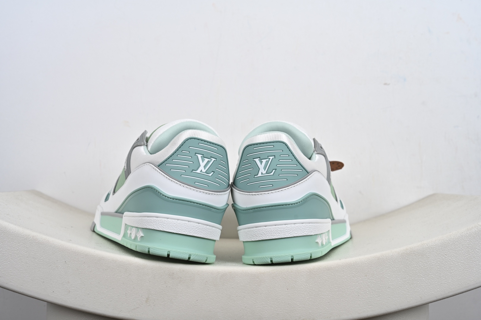 代购级别 Louis Vuitton Trainer 2021ss早春全新时装走秀运动鞋