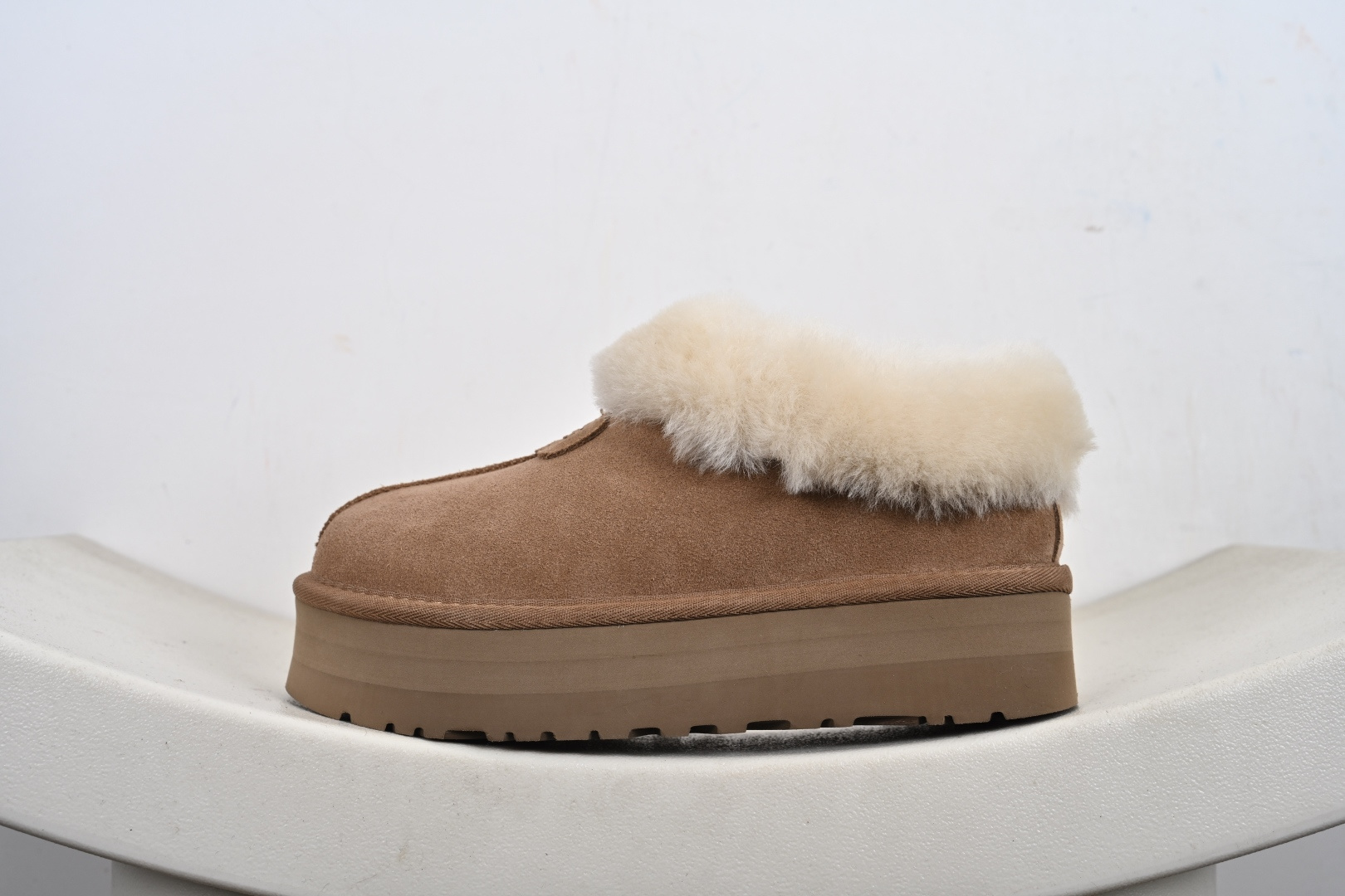 UGG 塔次特 薄底 栗色 羊皮毛一体高品质 保暖锁热 1134810