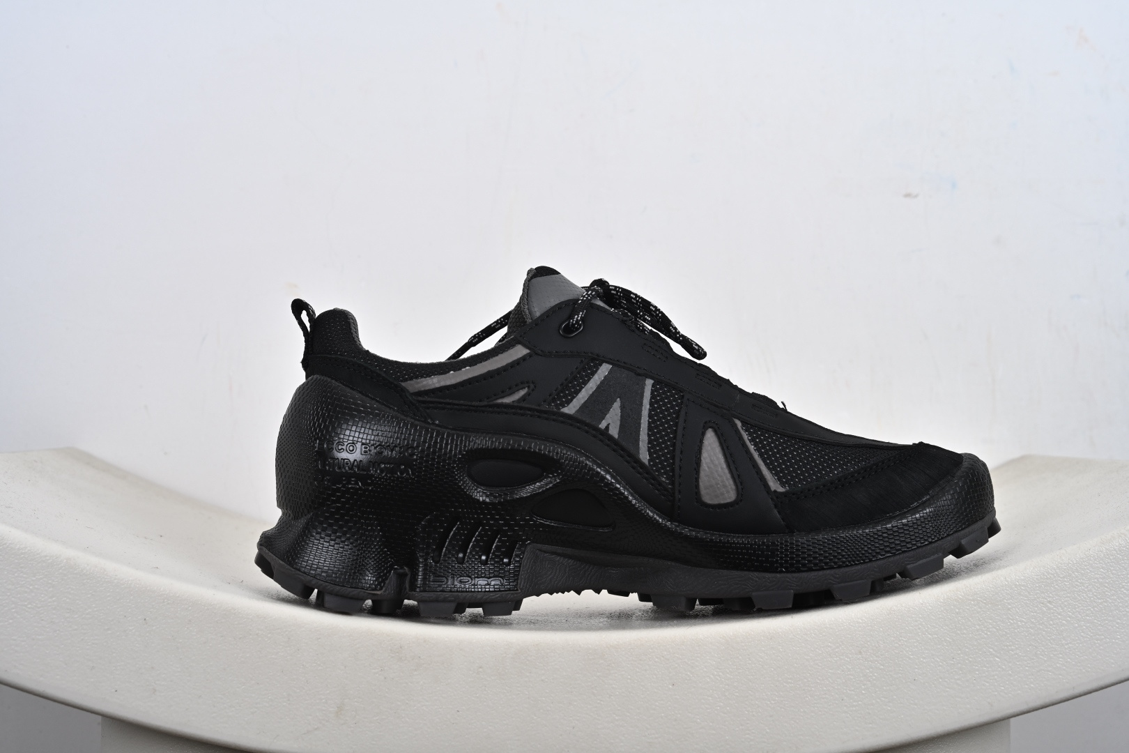 ECCO 爱步 户外健步鞋BIOMC踪迹系列 803464 多种材质拼接鞋面