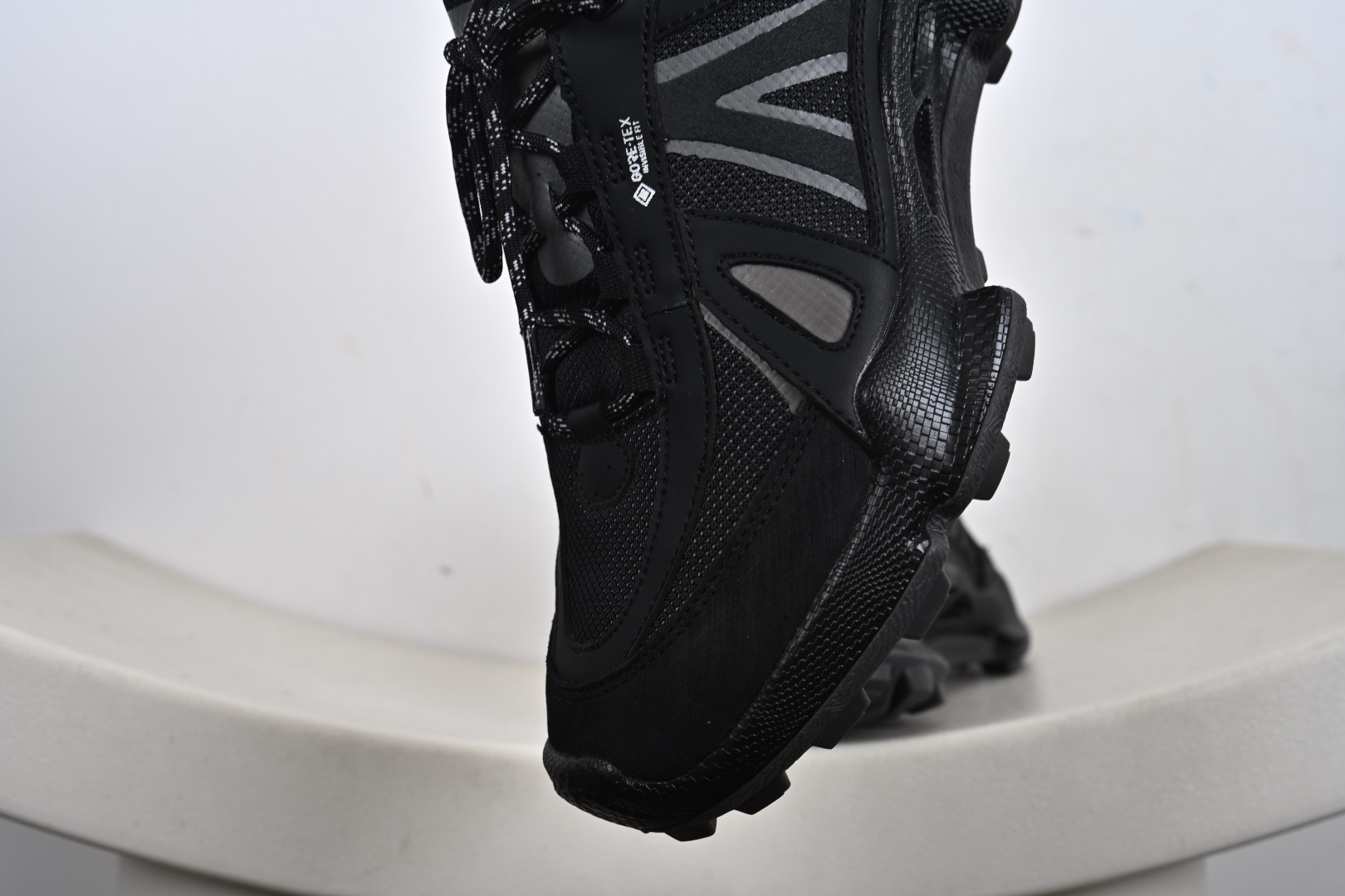 ECCO 爱步 户外健步鞋BIOMC踪迹系列 803464 多种材质拼接鞋面