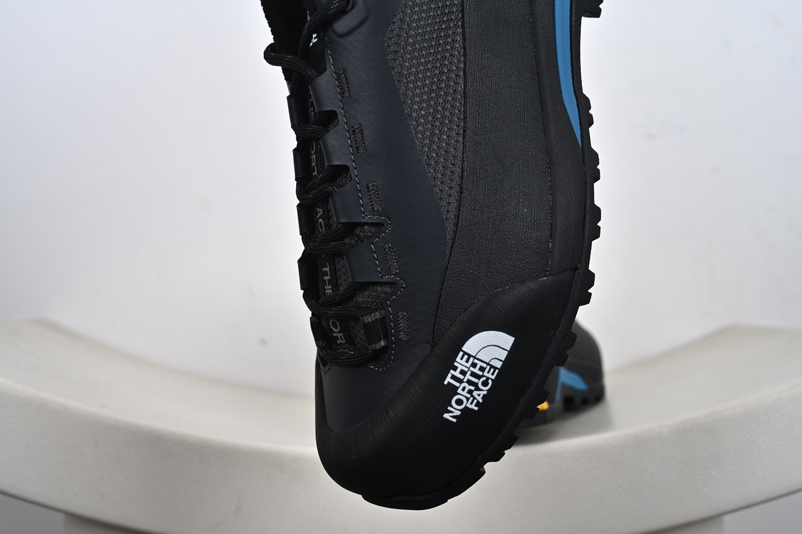 THE NORTH FACE VERTO GORE-TEX北面户外防水耐磨低帮高山登山鞋 NF0A83NBMN8-384 382 383