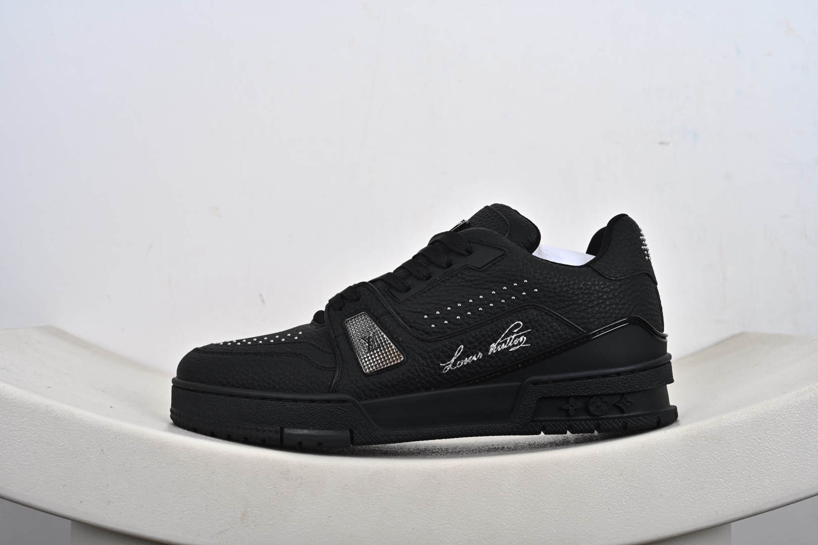 代购级别 Louis Vuitton Trainer 2021ss早春全新时装走秀运动鞋