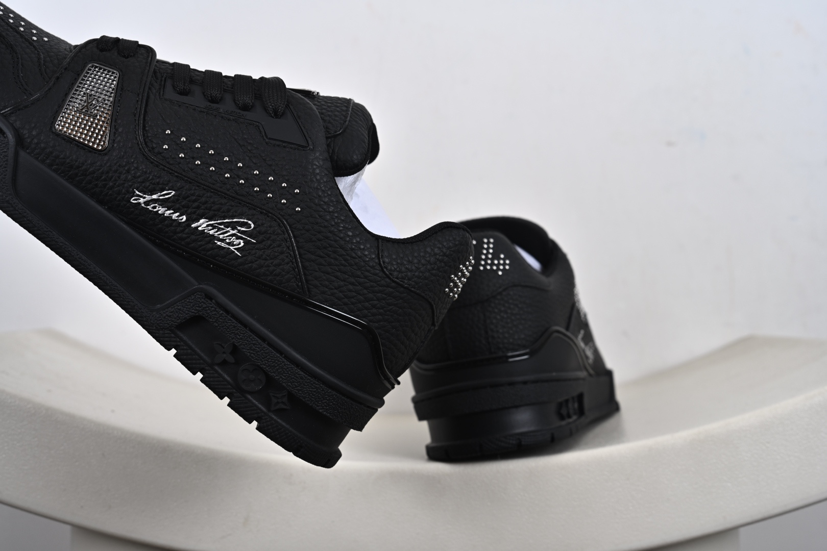 代购级别 Louis Vuitton Trainer 2021ss早春全新时装走秀运动鞋