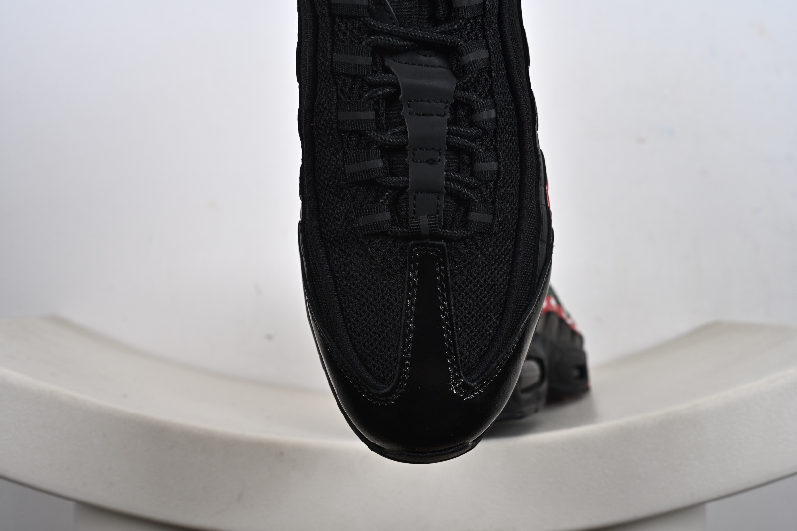 UNDEFEATED x NK Air Max 95 ” Black ” 五道杠联名款低帮休闲运动鞋 IB4453-001