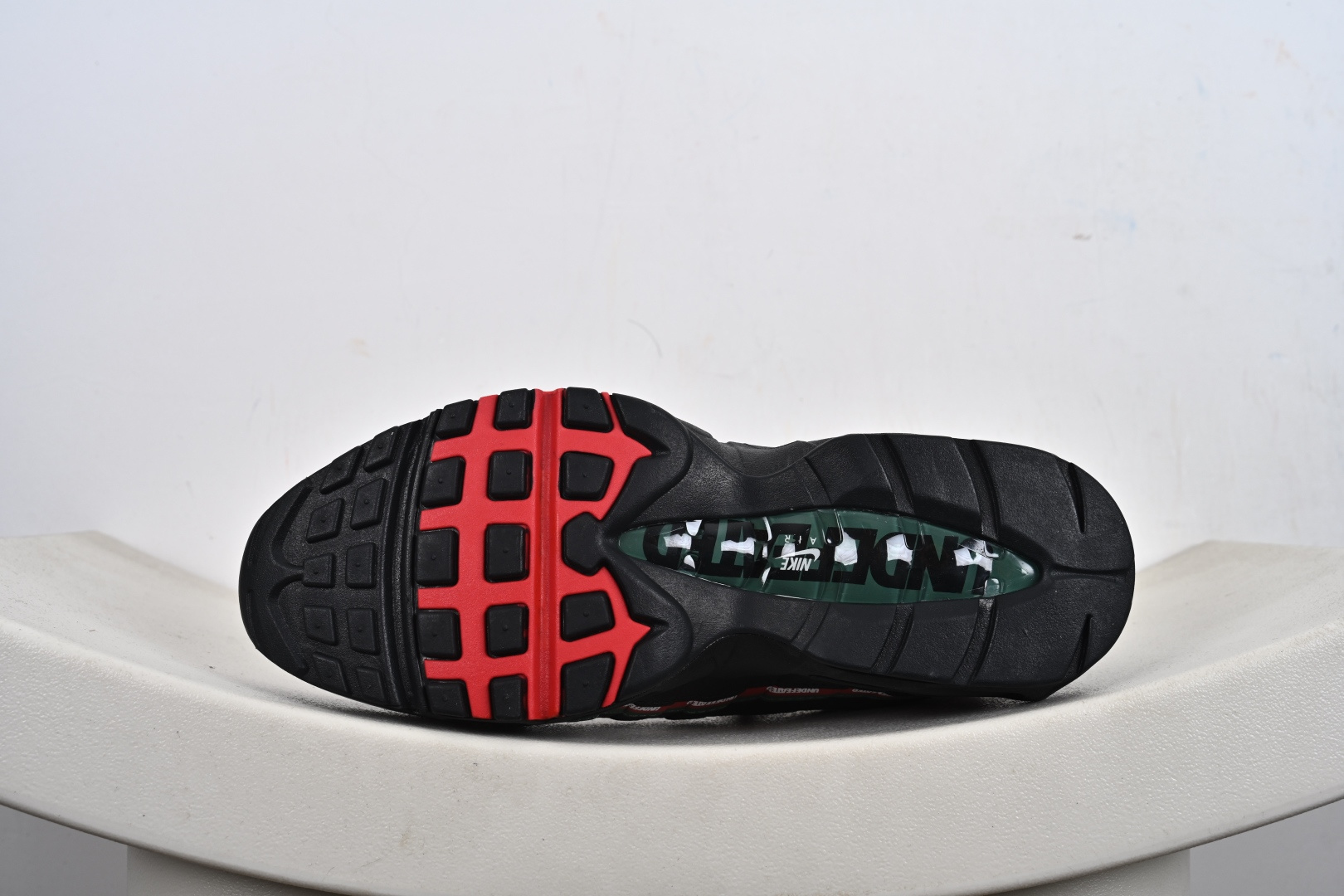 UNDEFEATED x NK Air Max 95 ” Black ” 五道杠联名款低帮休闲运动鞋 IB4453-001