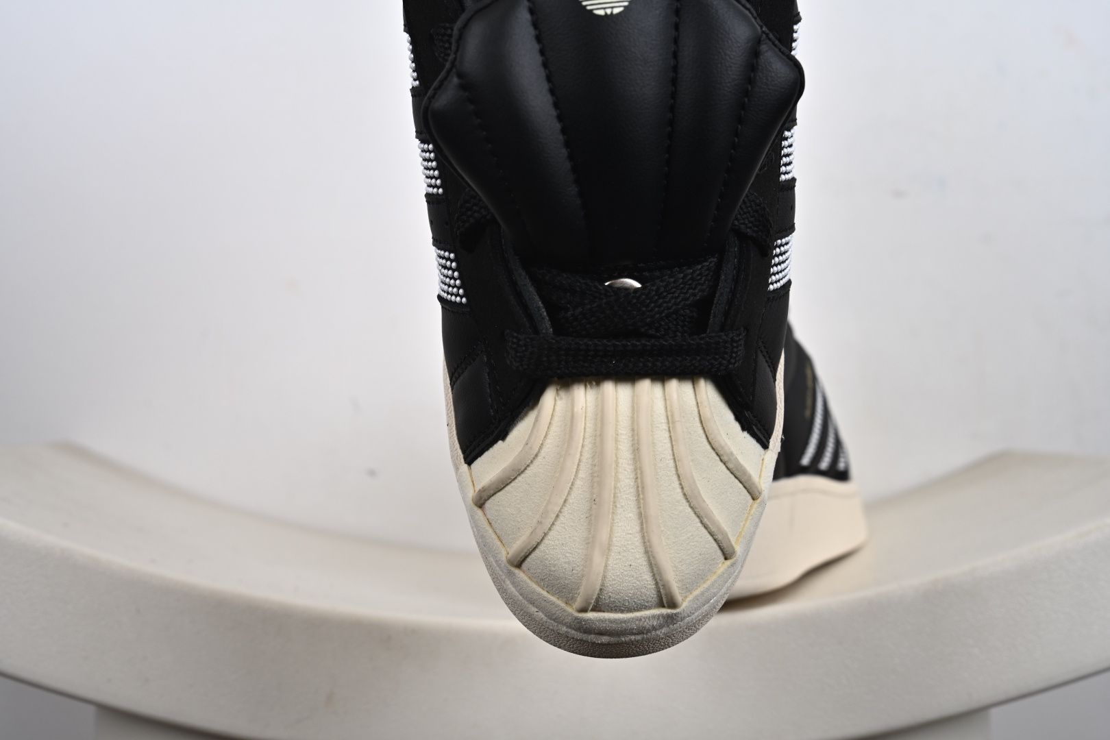 Adidas Originals SUPERSTAR PUFFY SHELL全新配色 双鞋舌 贝壳头休闲板鞋 KJ6976