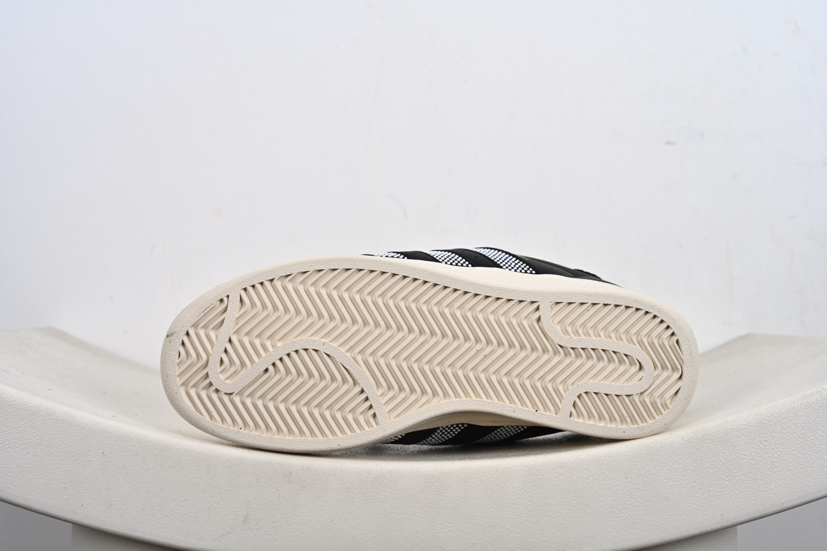 Adidas Originals SUPERSTAR PUFFY SHELL全新配色 双鞋舌 贝壳头休闲板鞋 KJ6976