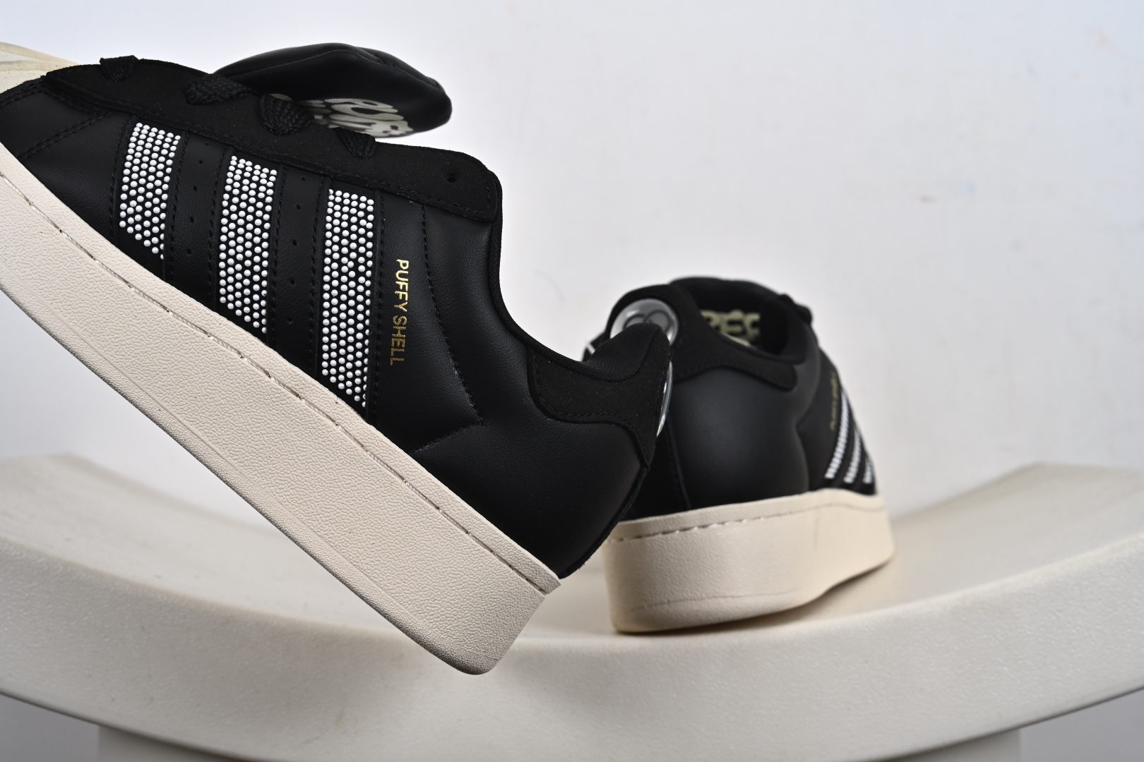 Adidas Originals SUPERSTAR PUFFY SHELL全新配色 双鞋舌 贝壳头休闲板鞋 KJ6976