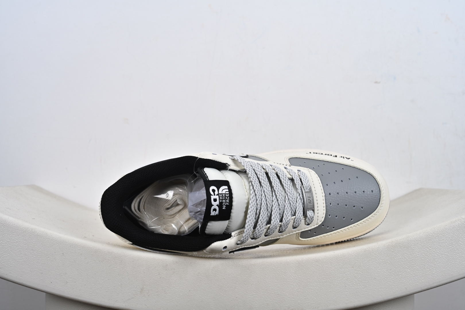 定制版Nike Air Force 1'07 Low 北面联名 米黑灰 空军一号低帮休闲板鞋 JP8028-066