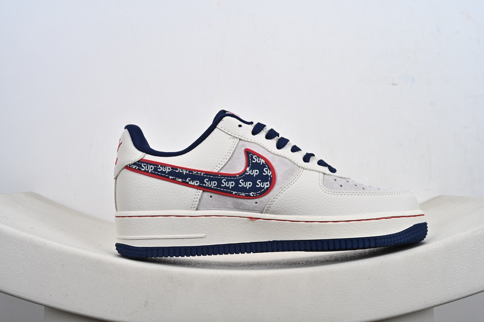 定制版NIke Air Force 1 '07 Low “SUP联名--白红蓝三小勾” 空军一号低帮 运动鞋 休闲鞋 DD1982-328