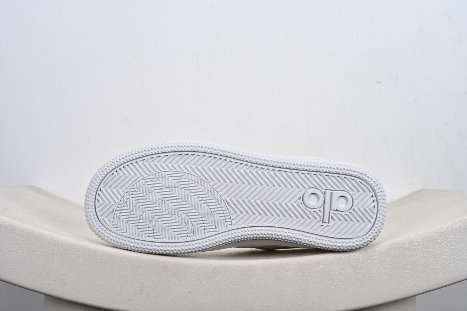 alo yoga Recover Mode 低帮休闲板鞋