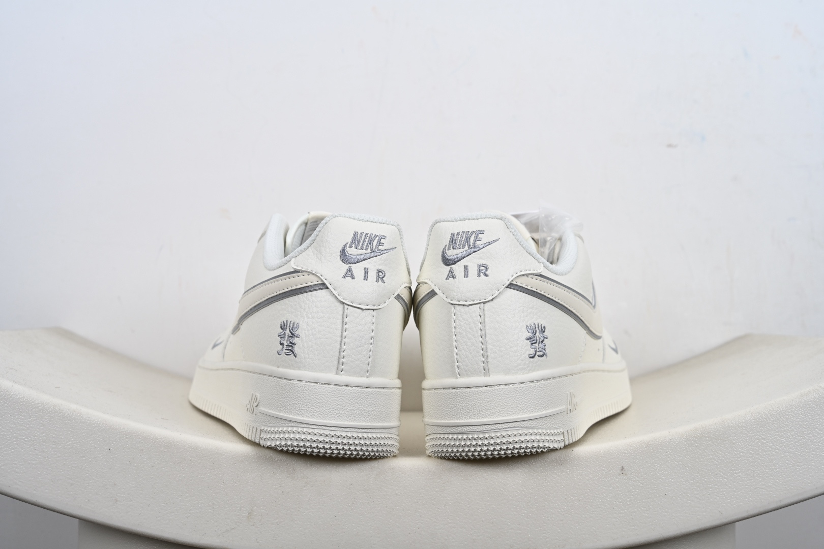 定制版Nike Air Force 1'07 Low 空军一号低帮休闲板鞋 CS5288-056