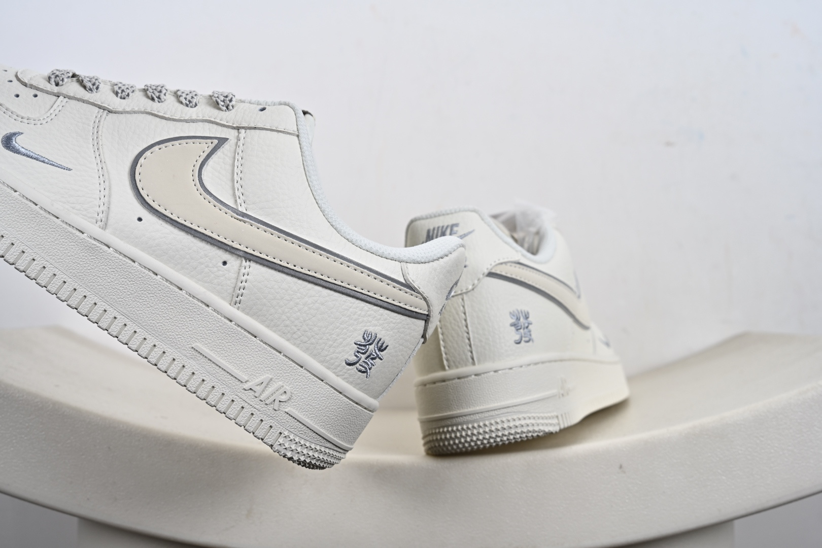 定制版Nike Air Force 1'07 Low 空军一号低帮休闲板鞋 CS5288-056