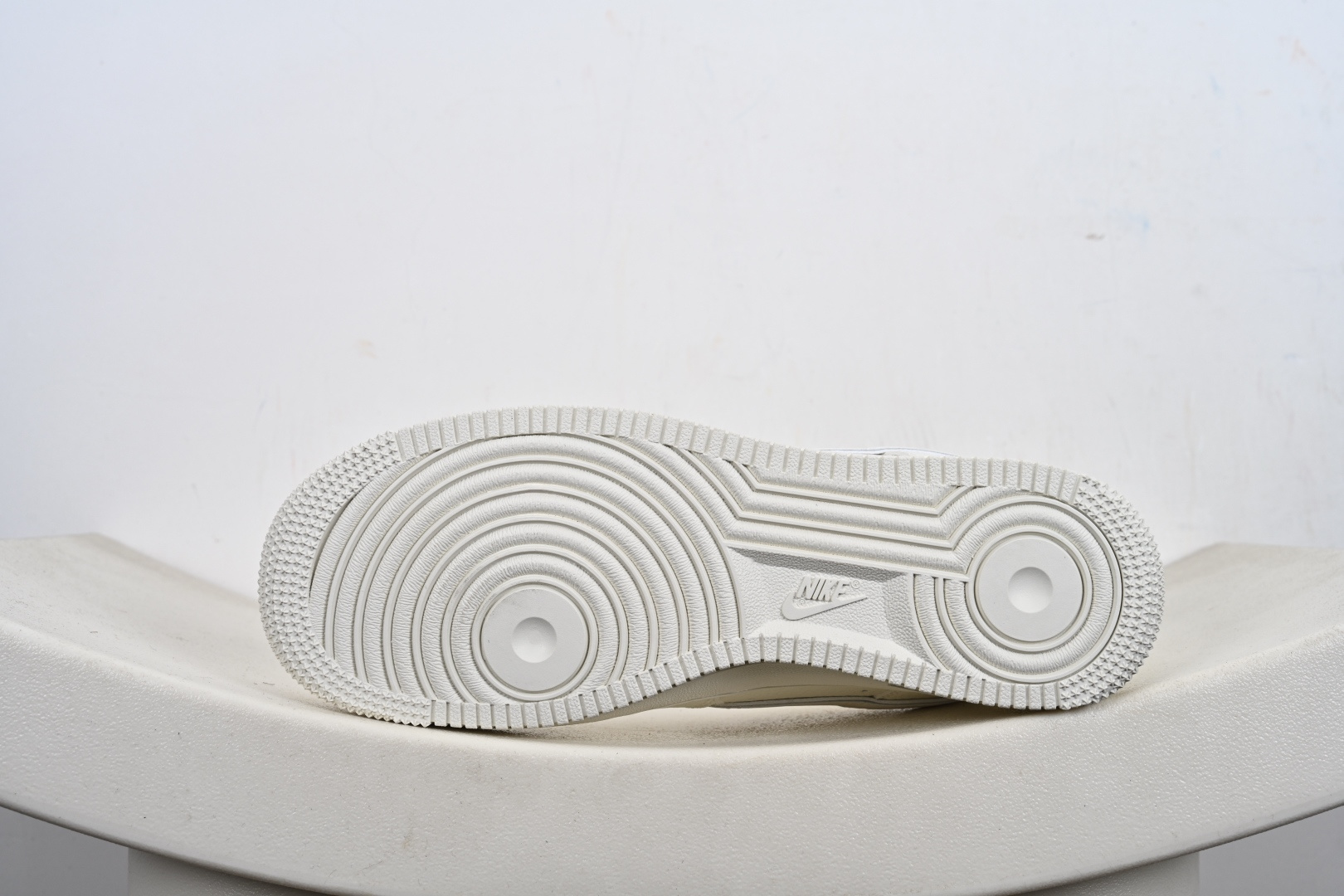 定制版Nike Air Force 1'07 Low 空军一号低帮休闲板鞋 CS5288-056