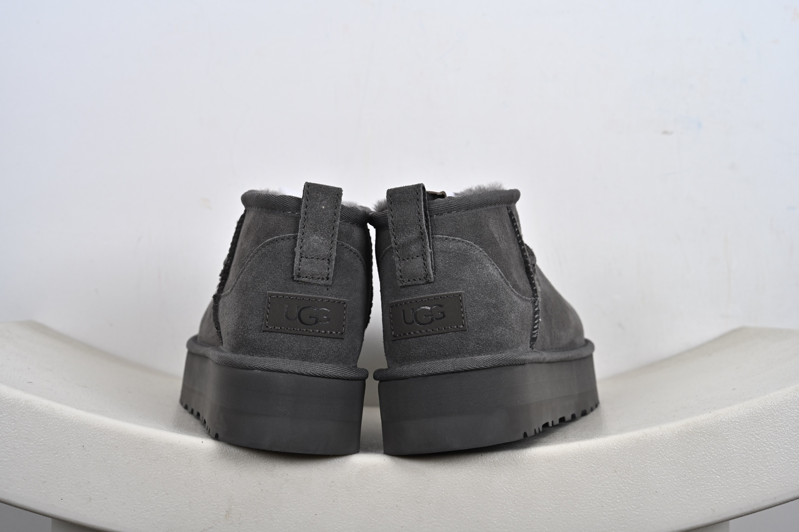 UGG 百搭单品 UGG 秋冬羊皮毛一体雪地靴 UGG W/1135093