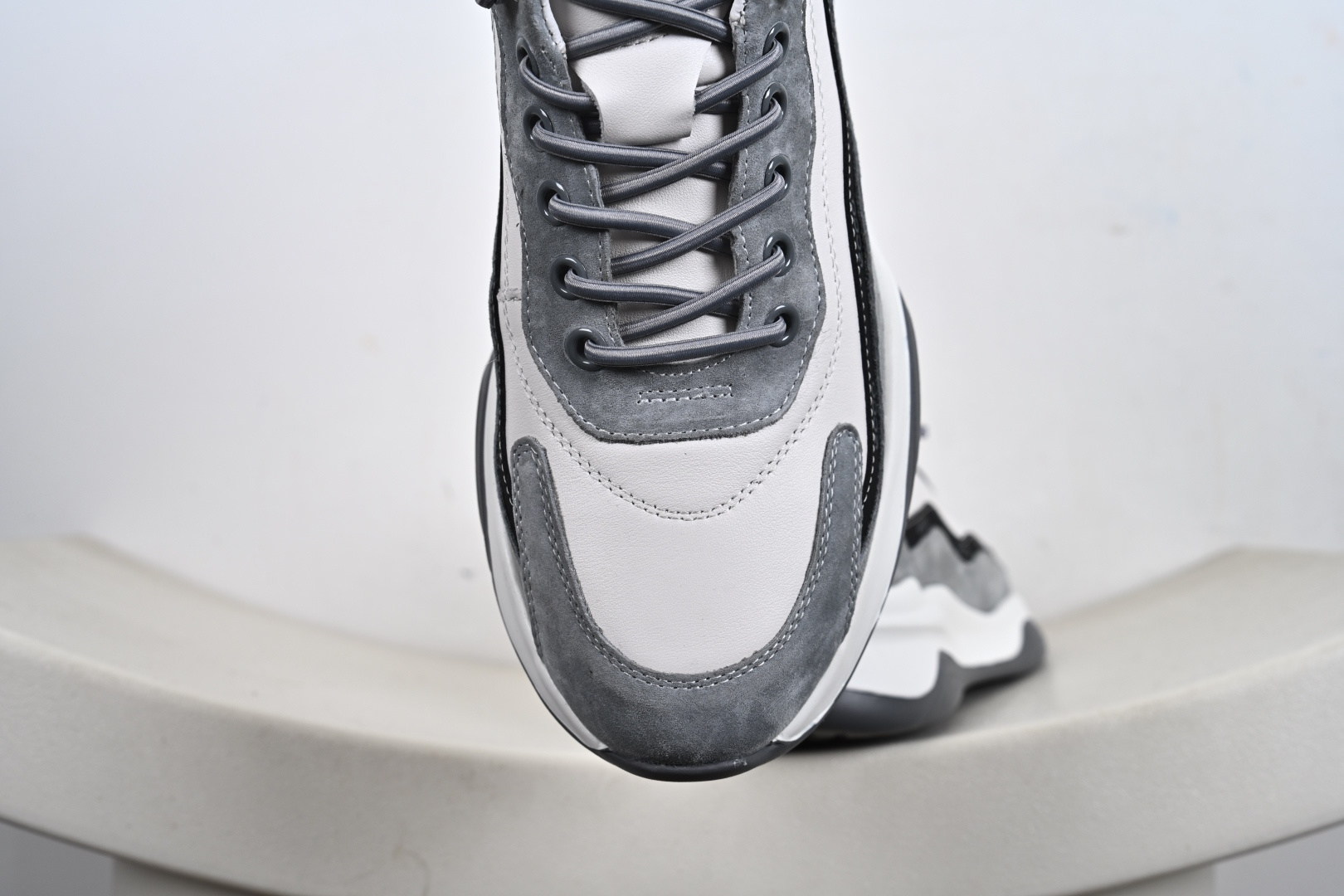 ECCO爱步男士休闲老爹鞋 简单耐看清爽版型 百搭休闲板鞋 996637