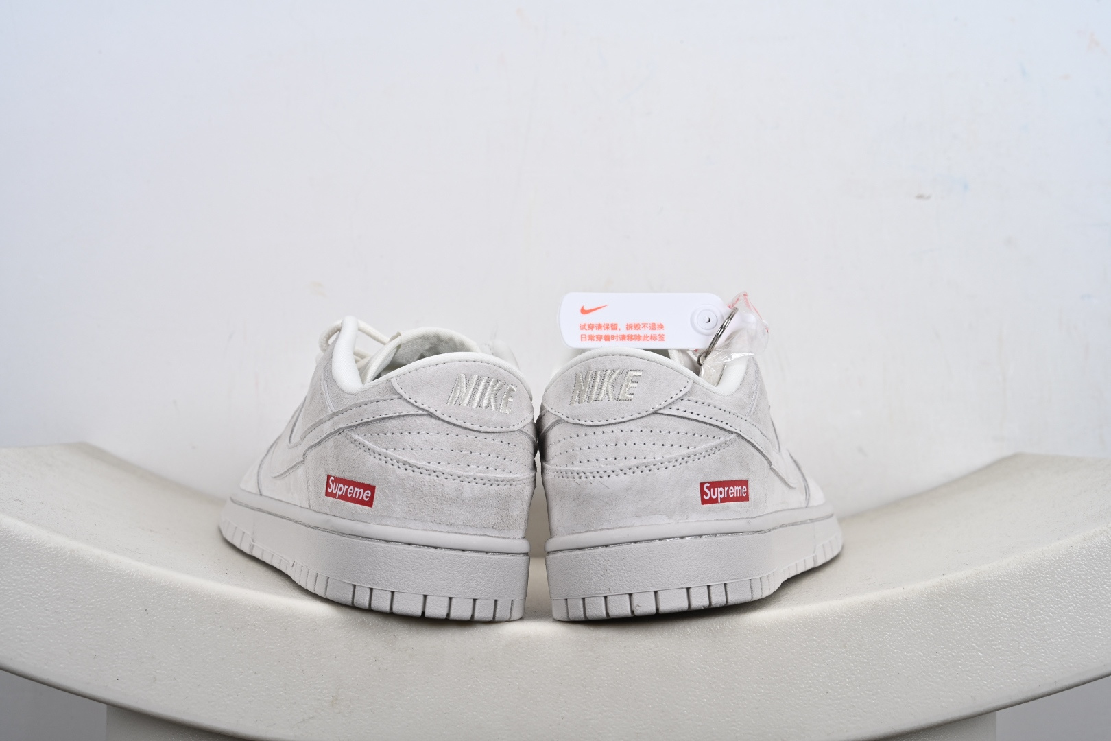 定制版高端定制Nike SB Dunk Low “Superme联名------浅骨白” 高端定制 低帮休闲板鞋 DD1988-005