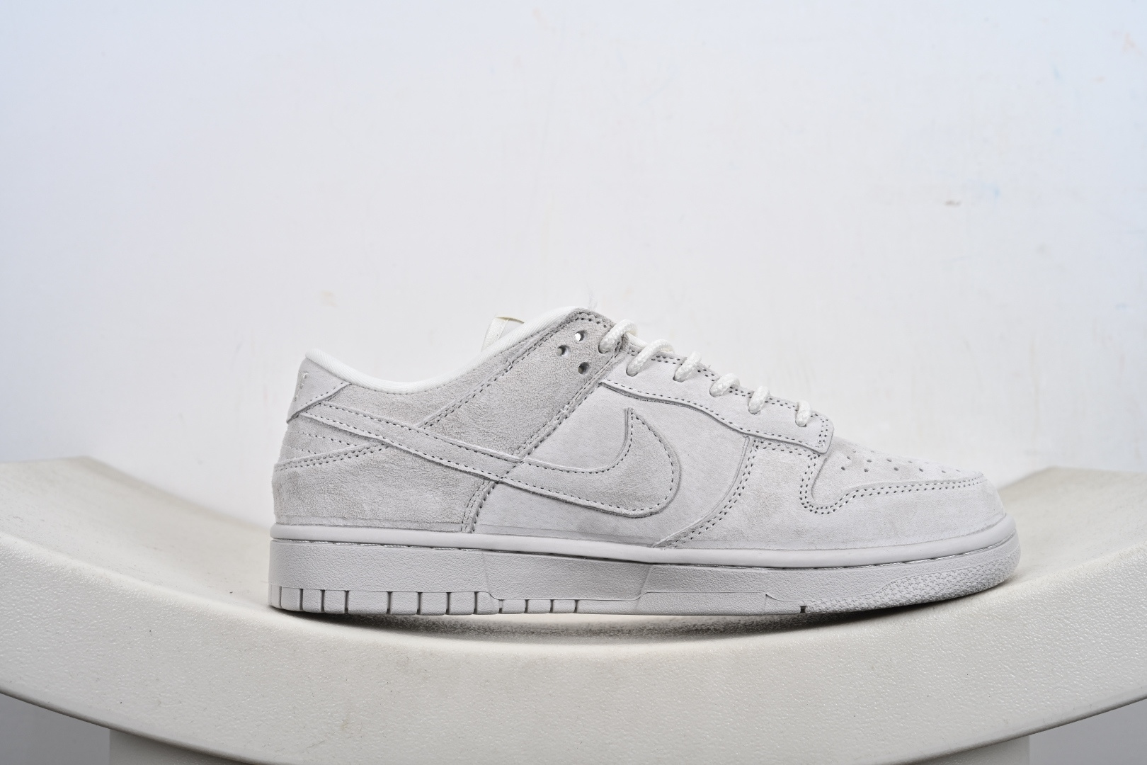 定制版高端定制Nike SB Dunk Low “Superme联名------浅骨白” 高端定制 低帮休闲板鞋 DD1988-005