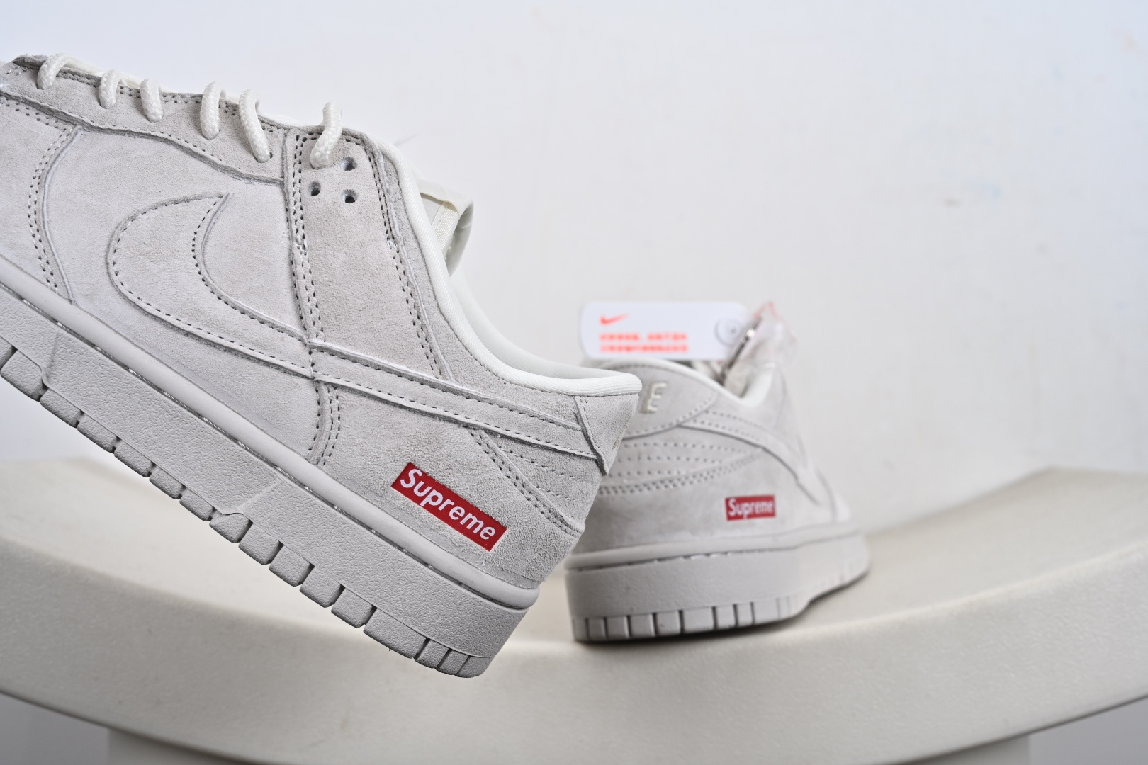 定制版高端定制Nike SB Dunk Low “Superme联名------浅骨白” 高端定制 低帮休闲板鞋 DD1988-005