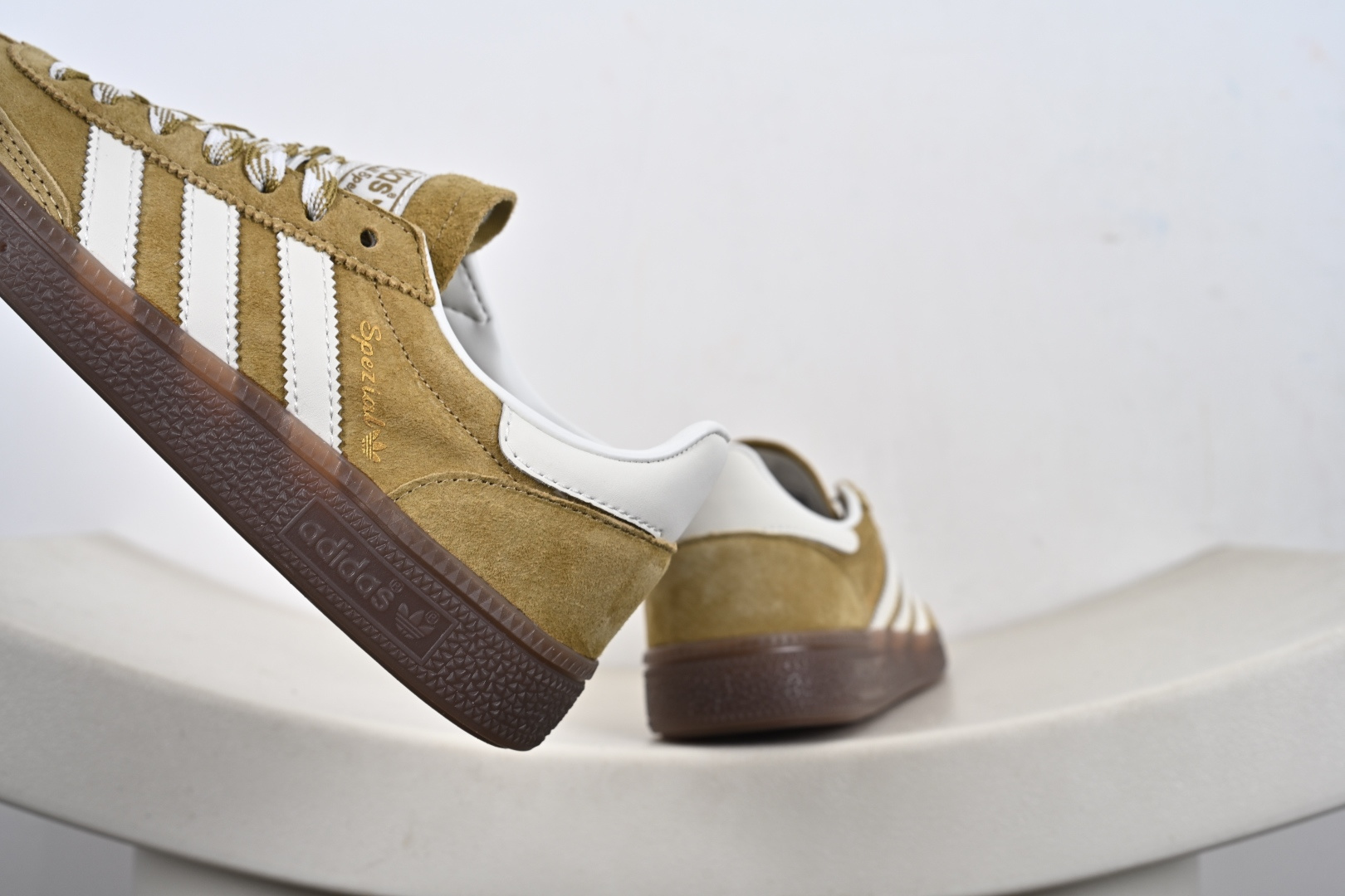 Ad Handball Spezial 经典款复古休闲板鞋 KI5938