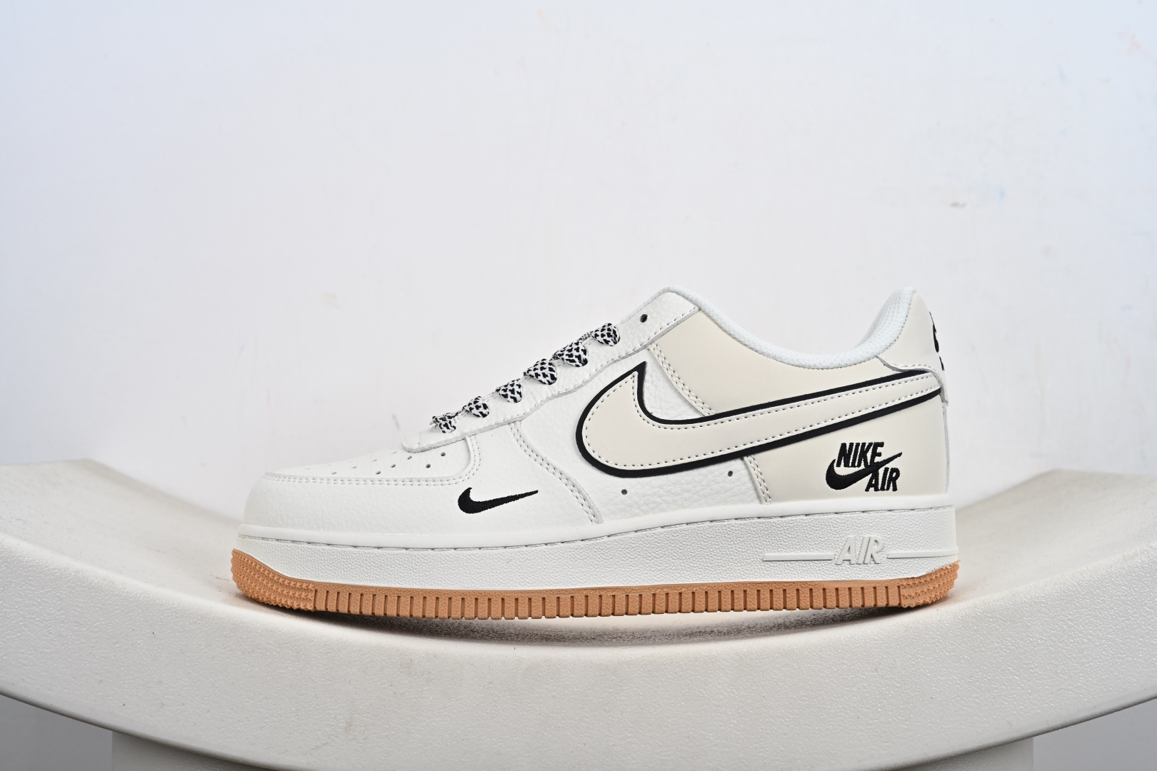 Nike W AIR FORCE 1 '07 WB “联名款”空军一号 低帮 运动鞋 休闲鞋 CS5288-053