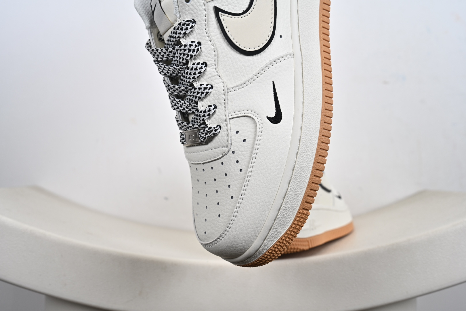 Nike W AIR FORCE 1 '07 WB “联名款”空军一号 低帮 运动鞋 休闲鞋 CS5288-053