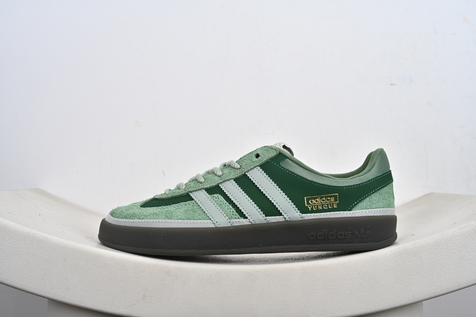 Bad Bunny x adidas originals GAZELLE INDOOR 舒适百搭 耐磨 低帮 板鞋 阿迪达斯轻运动鞋 JS5052 IF9734 JS5049