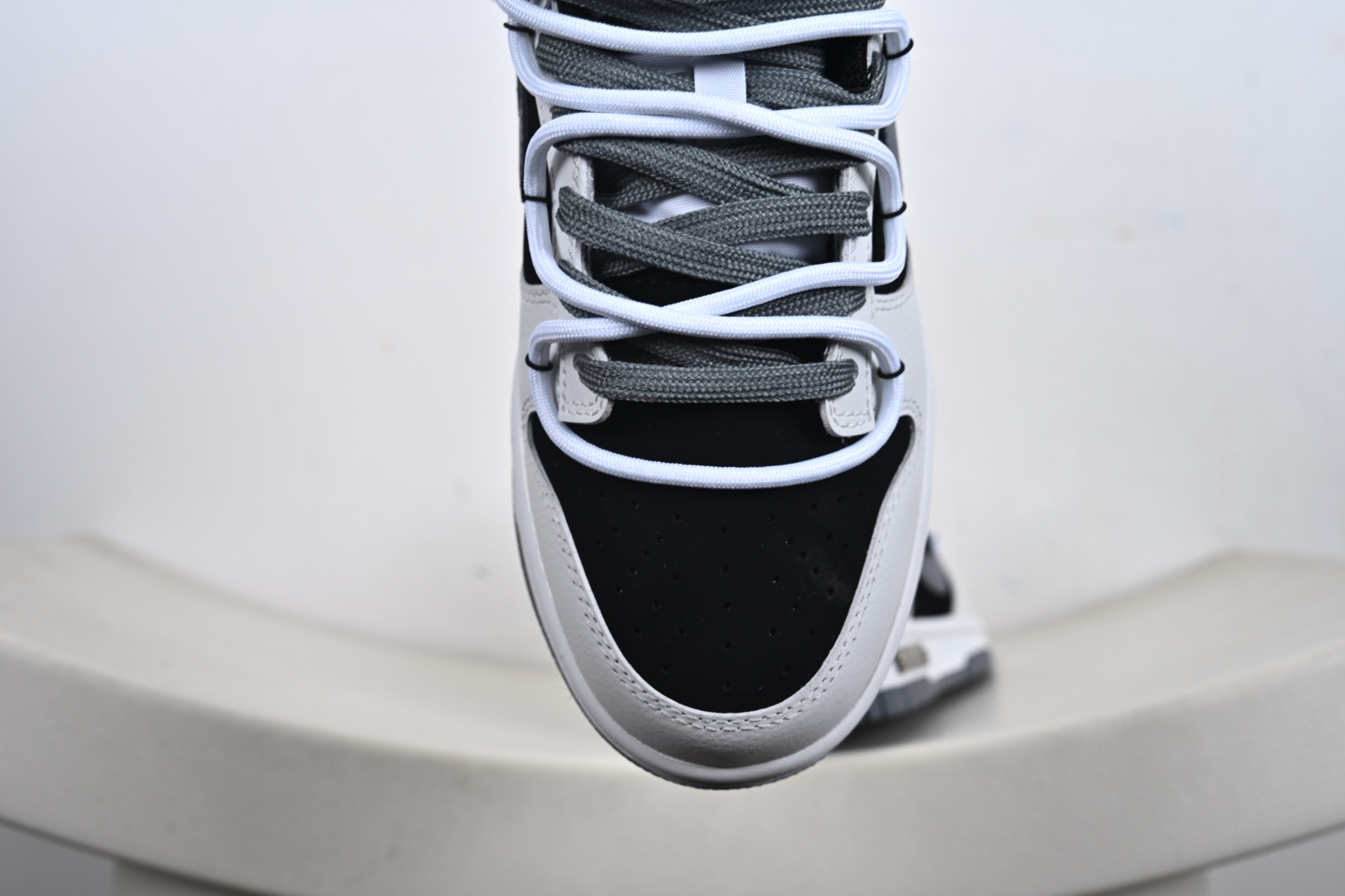 Nike SB Dunk Low 绑带 周年高端定制NK Dunk Low Retro 幽影骑士 白黑灰 低帮休闲板鞋 WG0716-152