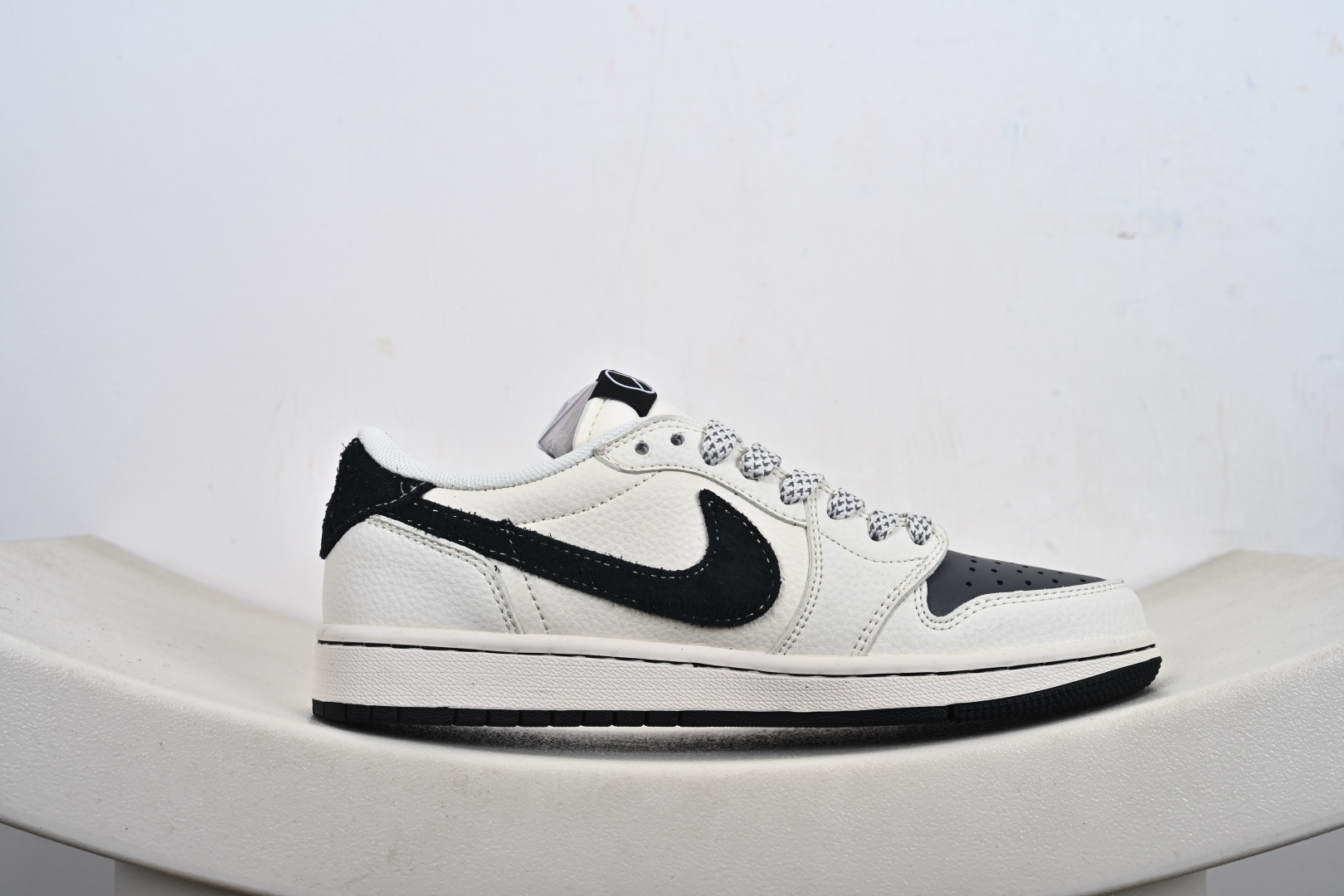 定制版Travis Scott x Fragment Design x Air Jordan 1 Low OG SP AJ1 乔1联名 雏菊米灰黑 低帮文化休闲板鞋 QW5088-207