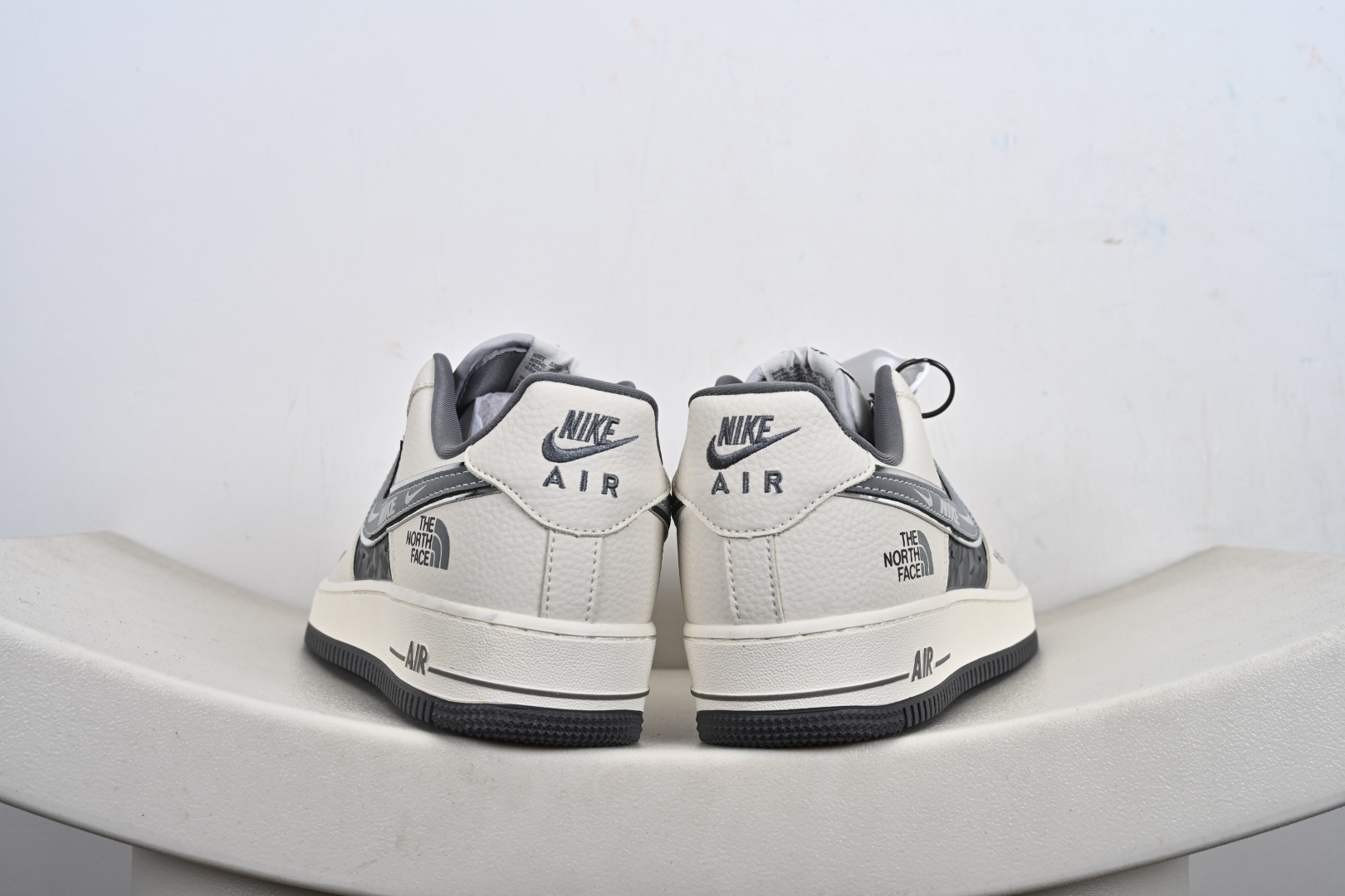 NIke Air Force 1 ‘07 Low “北面联名——米灰钻石”空军一号 低帮 运动鞋 DF0188-114