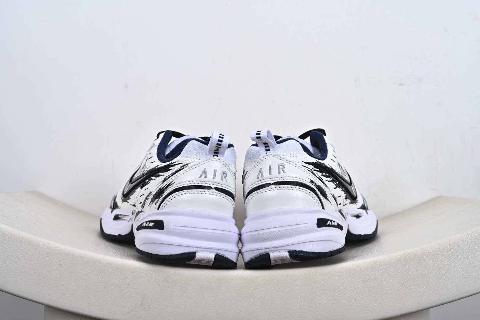Air Monarch IV M2K Tekno 415445-102