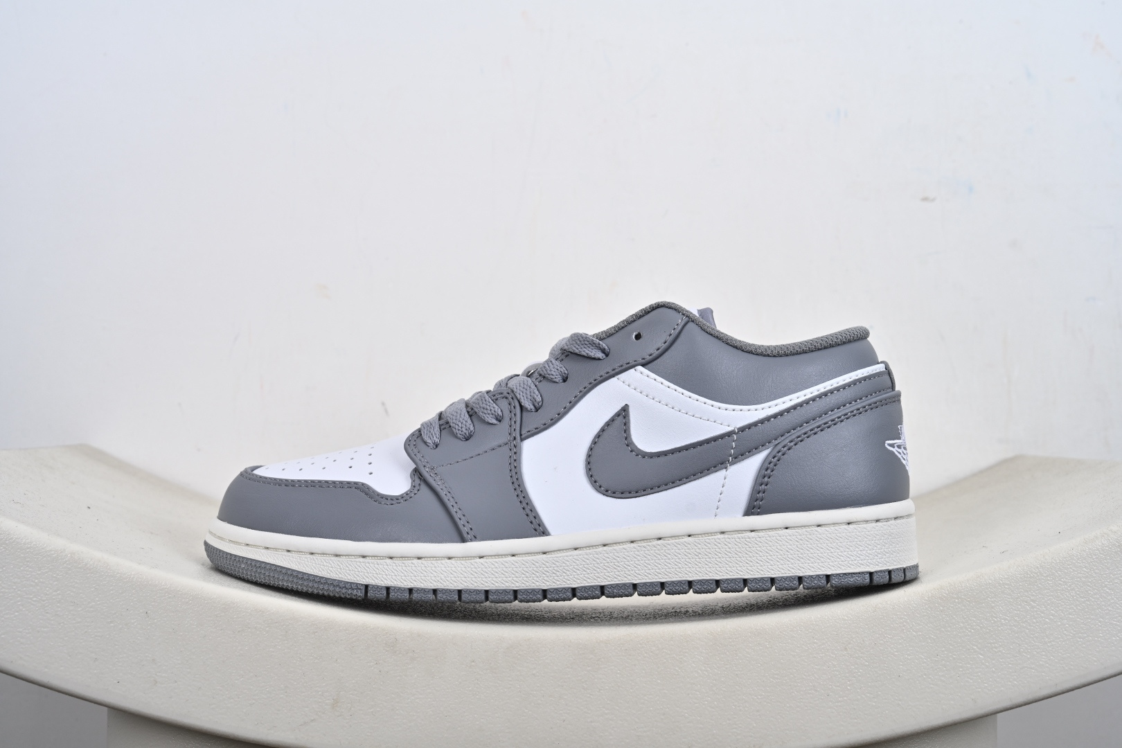 支持放店 Nike Air Jordan 1 Low OG 耐克 AJ1乔1低帮休闲板鞋 货号:CD0774-122、553558-053、 H11顶级版本市场最强团队呕心沥血重资打造完美售后高品质福利版 原鞋原楦原底原料版型正确细节无敌清洁度完持续更新 敬请期待-M1-E6