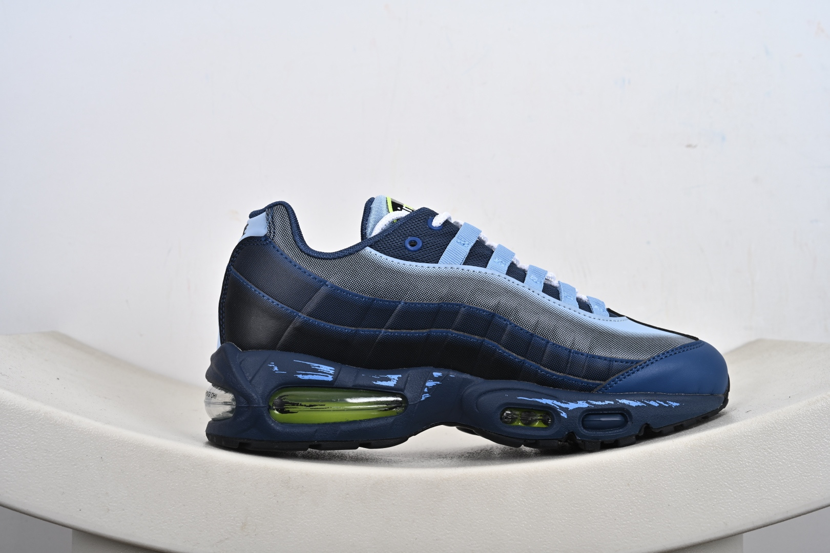 重磅突袭！超人气顶流外贸单品纯原版 Yu-Gi-Oh x NK Air Muscle 95 游戏王联名联名款低帮休闲运动鞋 II7404-400