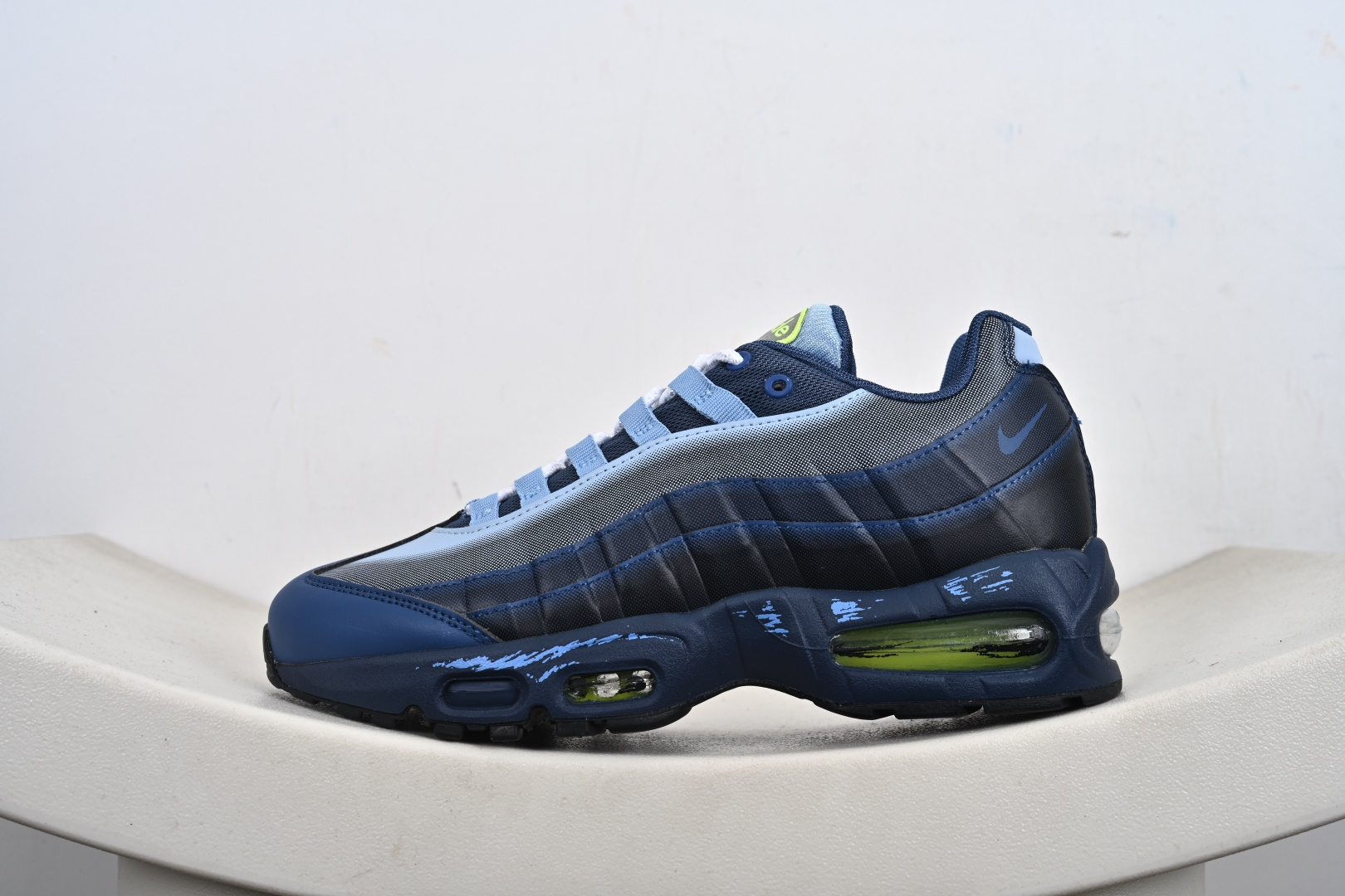 重磅突袭！超人气顶流外贸单品纯原版 Yu-Gi-Oh x NK Air Muscle 95 游戏王联名联名款低帮休闲运动鞋 II7404-400