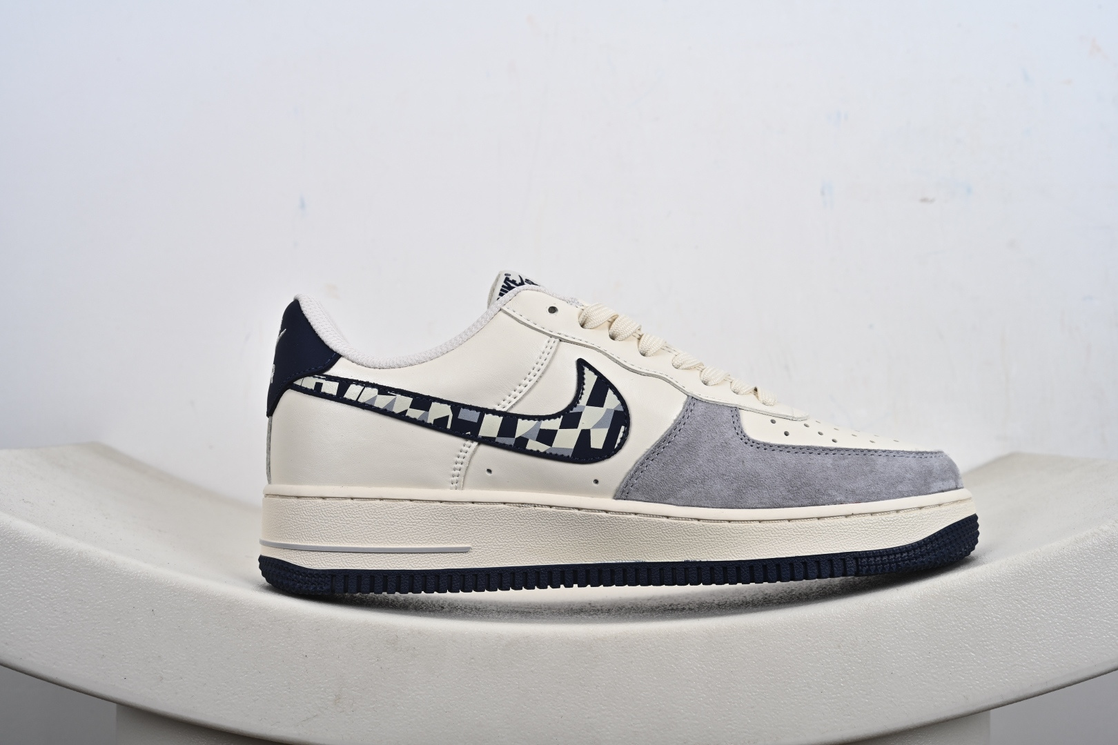 Air Force 1 Low 米灰 NH0601-580