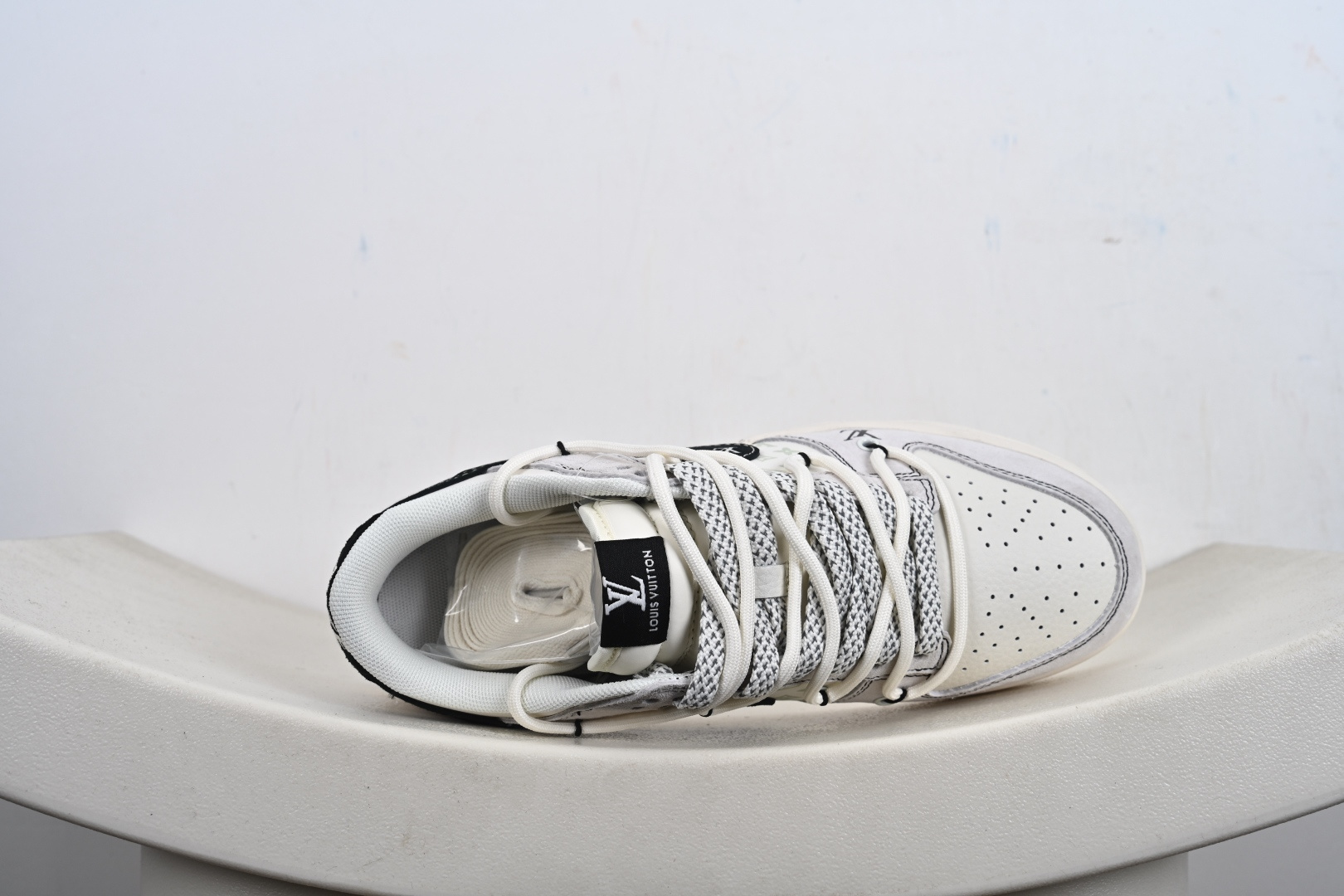 定制版Nike SB Dunk Low LV联名 灰涂鸦抽绳 周年高端定制 低帮休闲板鞋 CX5050-Y33