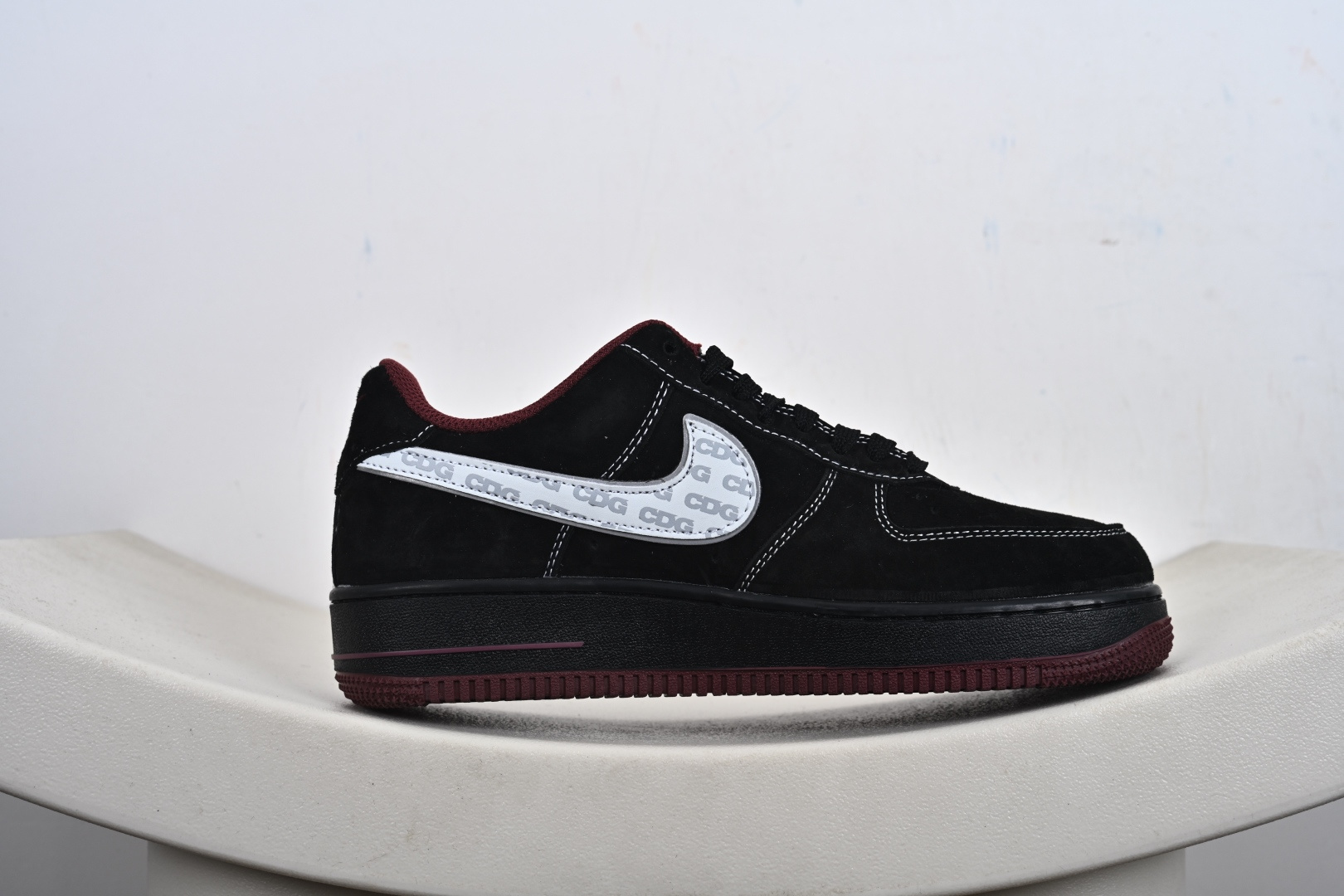 定制版Nike Air Force 1'07 Low Supreme联名 黑红鬼脸 空军一号低帮休闲板鞋 XZ6188-117
