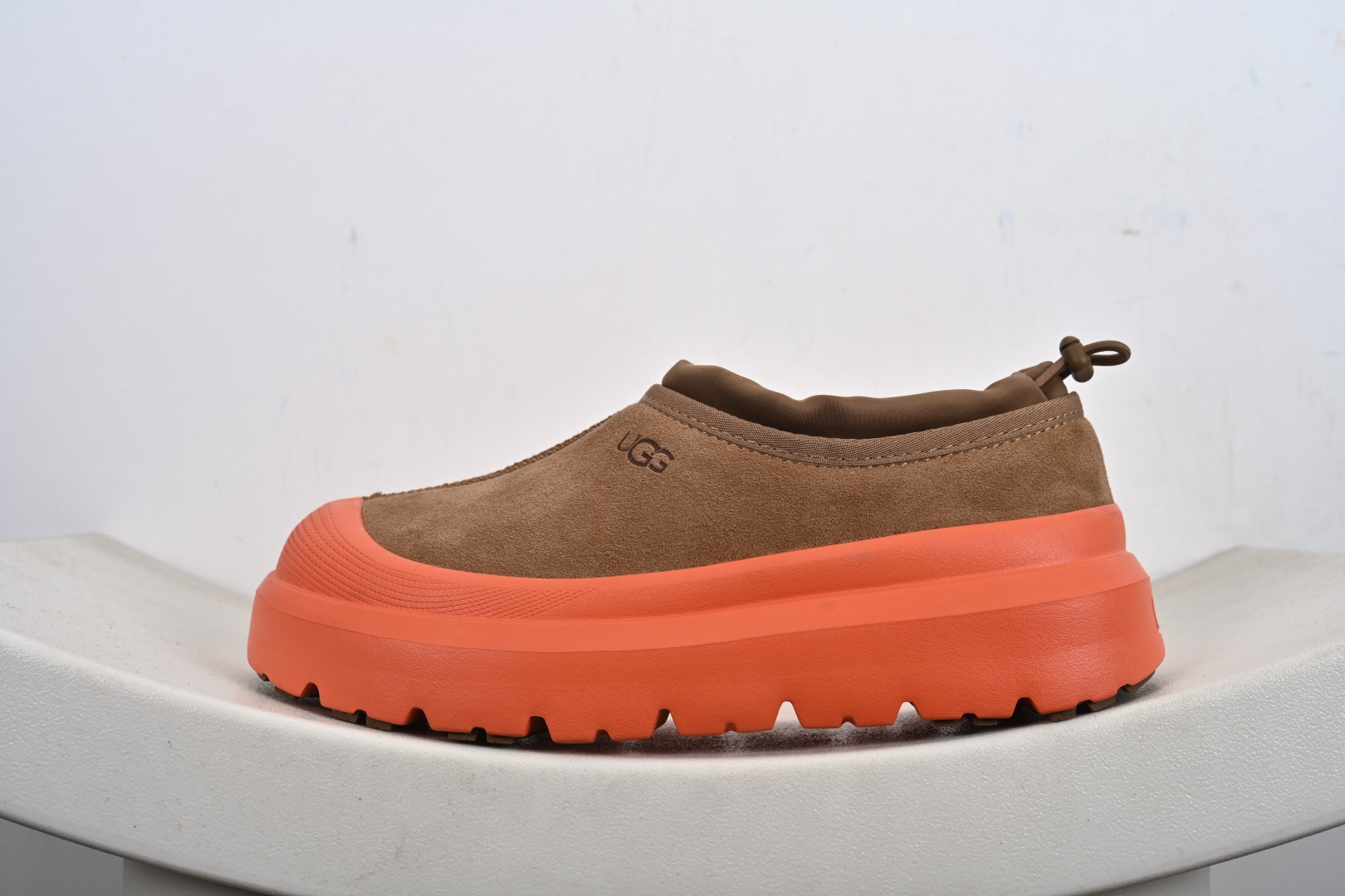 UGG秋冬新品（毛绒体一内里保锁暖热）秋冬必备 户外男士休鞋闲雪地靴系列 UGGTasman Weather Hybrid 塔斯曼混系合列轻休量闲鞋