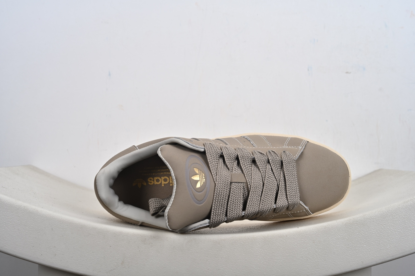 Adidas阿迪达斯.三叶草CAMPUS 00s 面包鞋复古休闲板鞋 JS3775