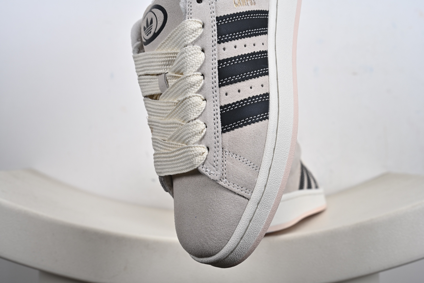 Adidas CAMPUS OOs W 阿迪达斯学院系列 面包风经典复古低帮百搭休闲运动板鞋 JQ5733