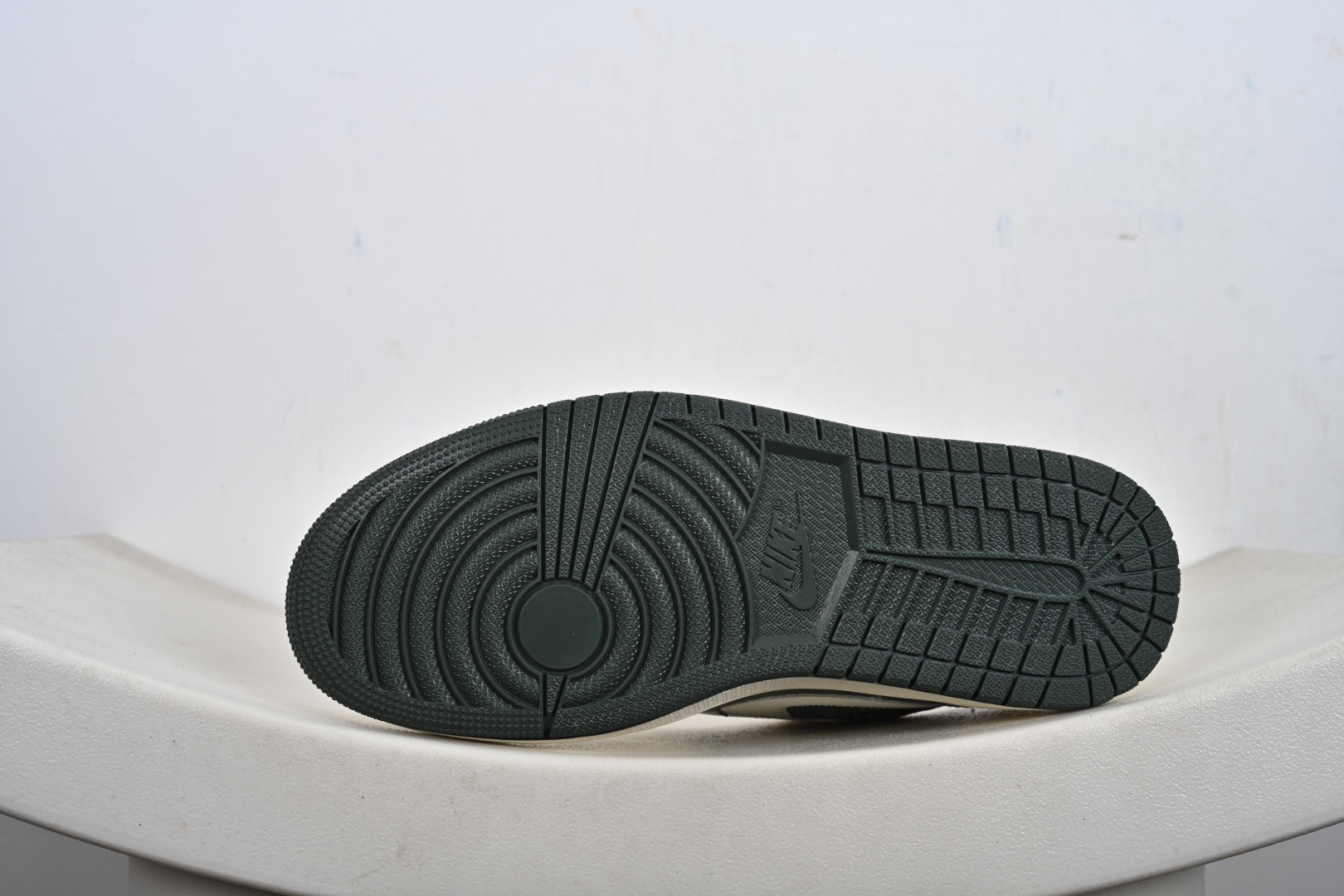 Nike AIR JORDAN 1 LOW OG SP乔1倒钩联名款 低帮文化休闲板鞋 DM7866-122