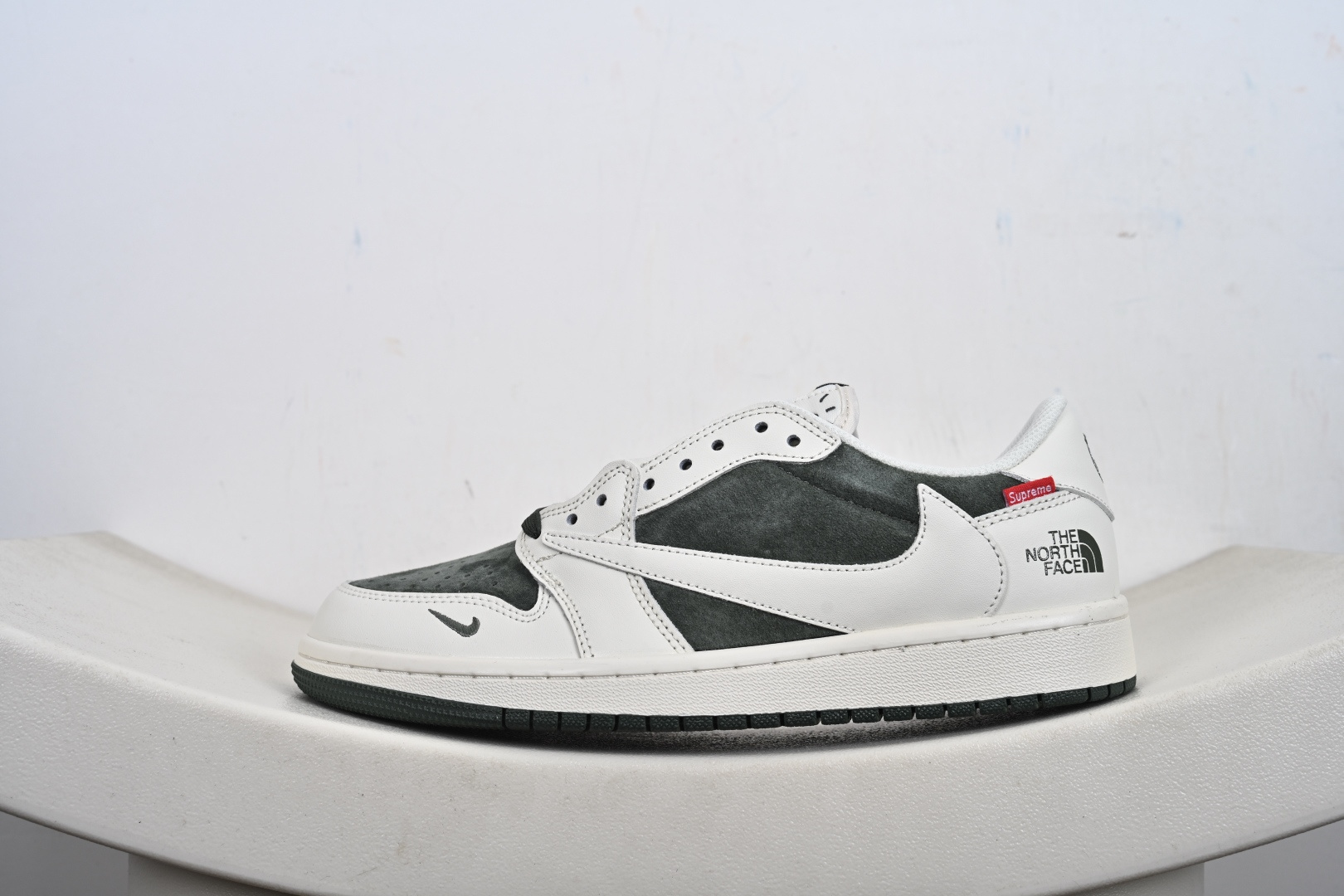 Nike AIR JORDAN 1 LOW OG SP乔1倒钩联名款 低帮文化休闲板鞋 DM7866-122