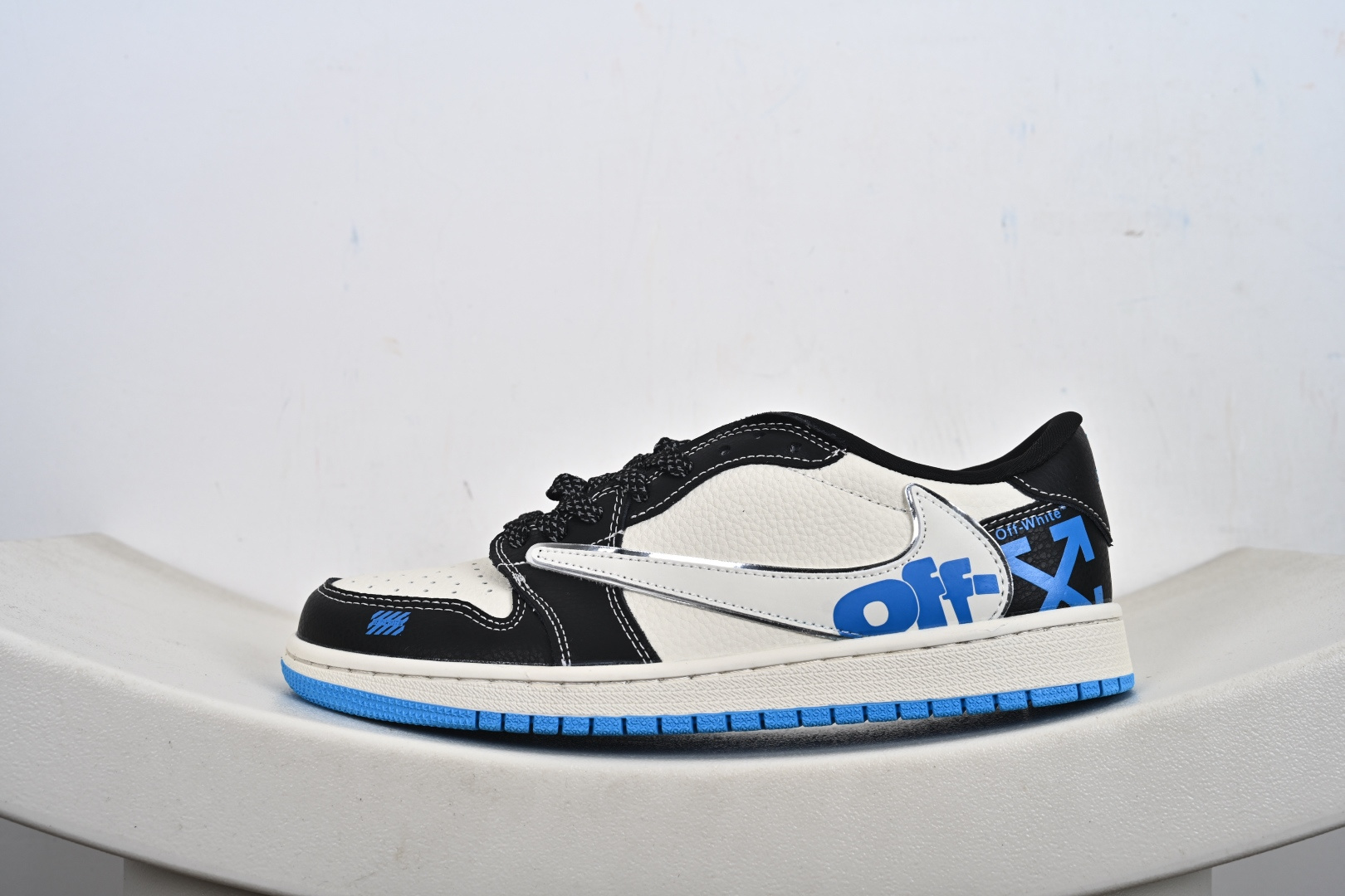 Nike AIR JORDAN 1HI ZOOM AIR乔1倒钩联名款 低帮文化休闲板鞋 XB1979-024